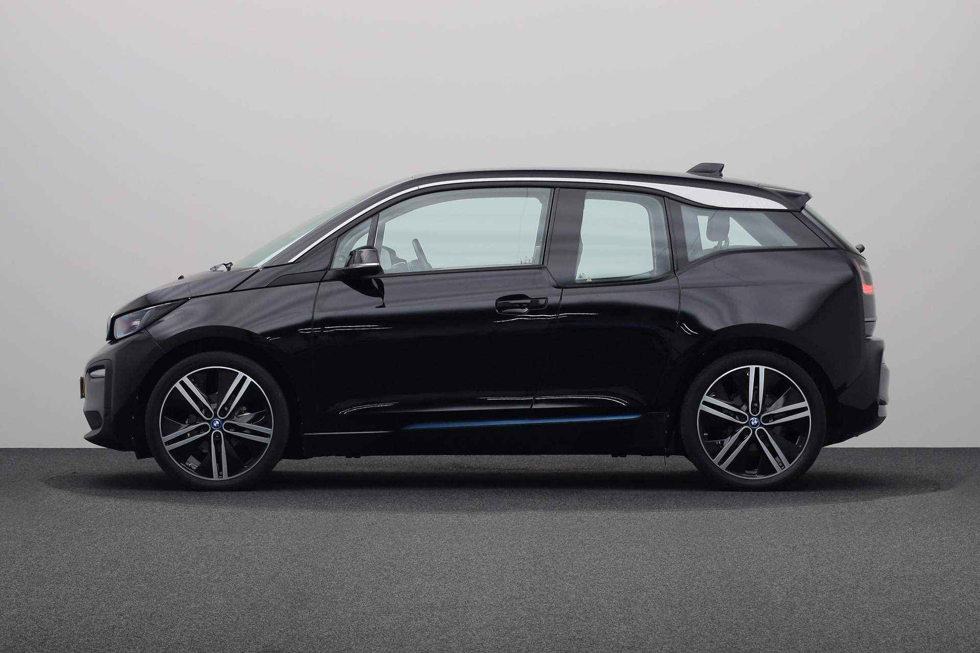 BMW i3 Executive Edition 120Ah 42 kWh | Achteruitrijcamera | Warmtepomp | PDC | Navigatiesysteem Professional | - 15/22