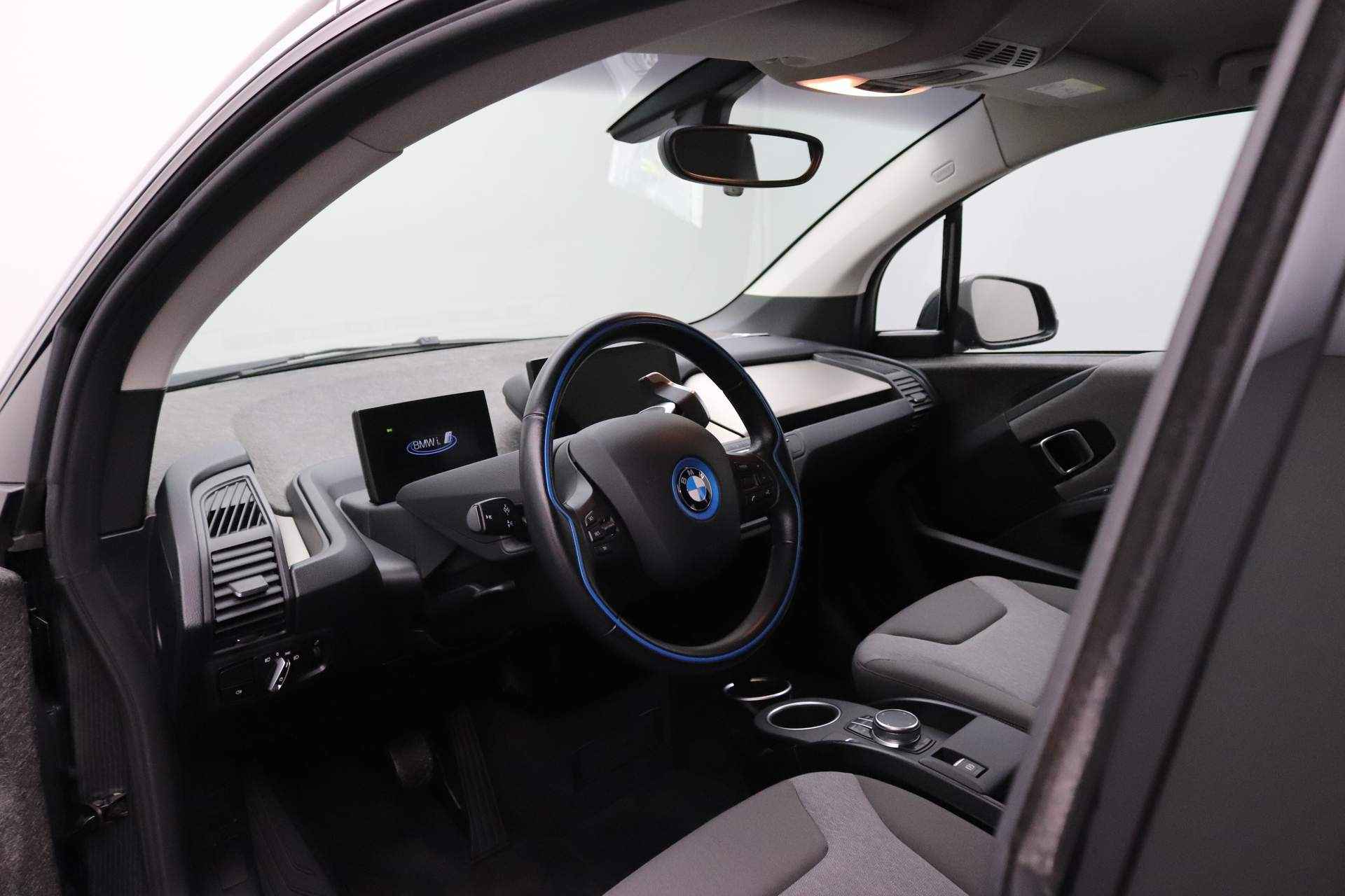 BMW i3 Executive Edition 120Ah 42 kWh | Achteruitrijcamera | Warmtepomp | PDC | Navigatiesysteem Professional | - 17/22