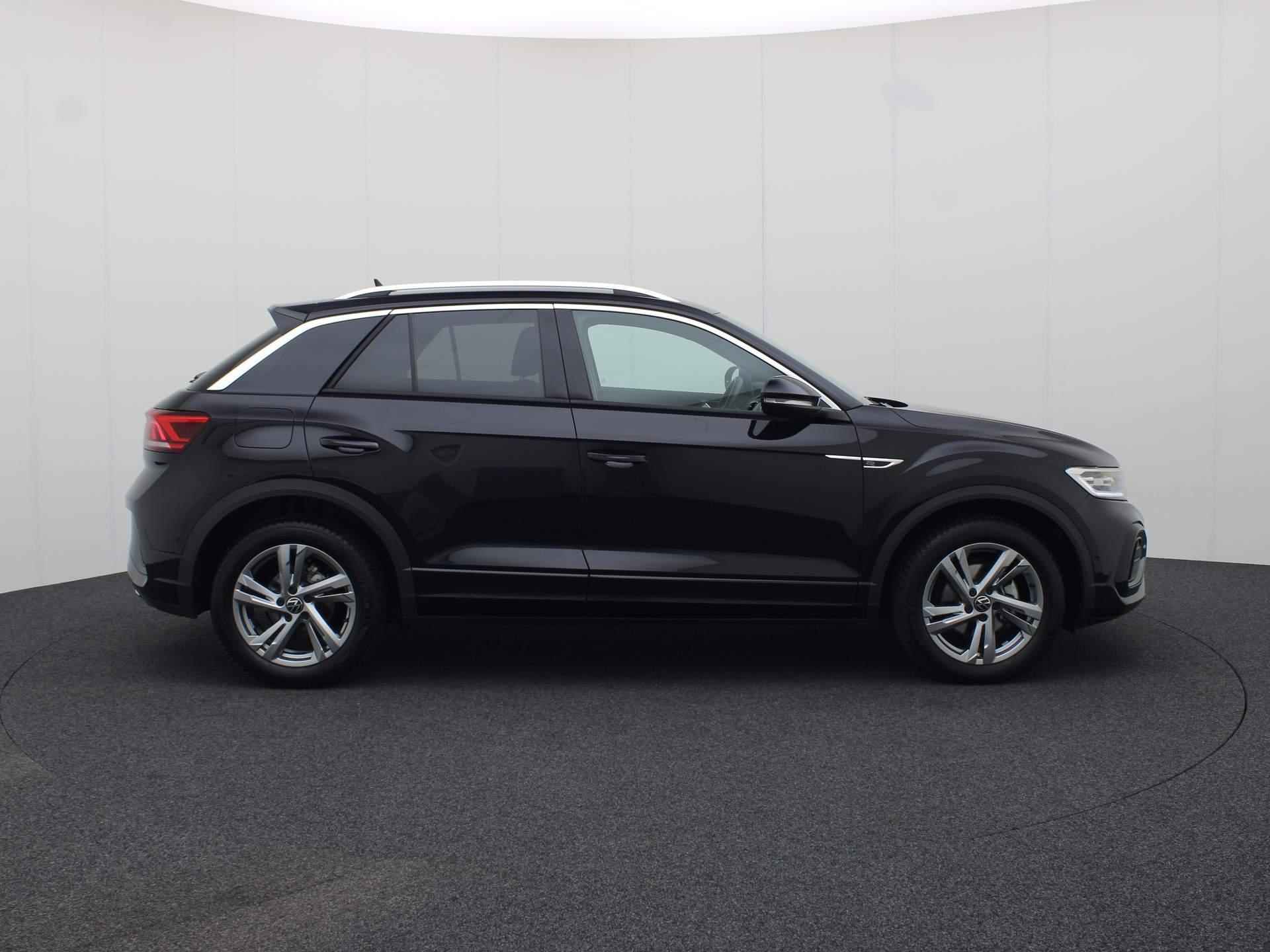 Volkswagen T-Roc 1.5TSI/150PK R-Line DSG · Navigatie · Camera+Parkeersensoren · Stoelverwarming · Garantie tot januari 2026 - 4/41