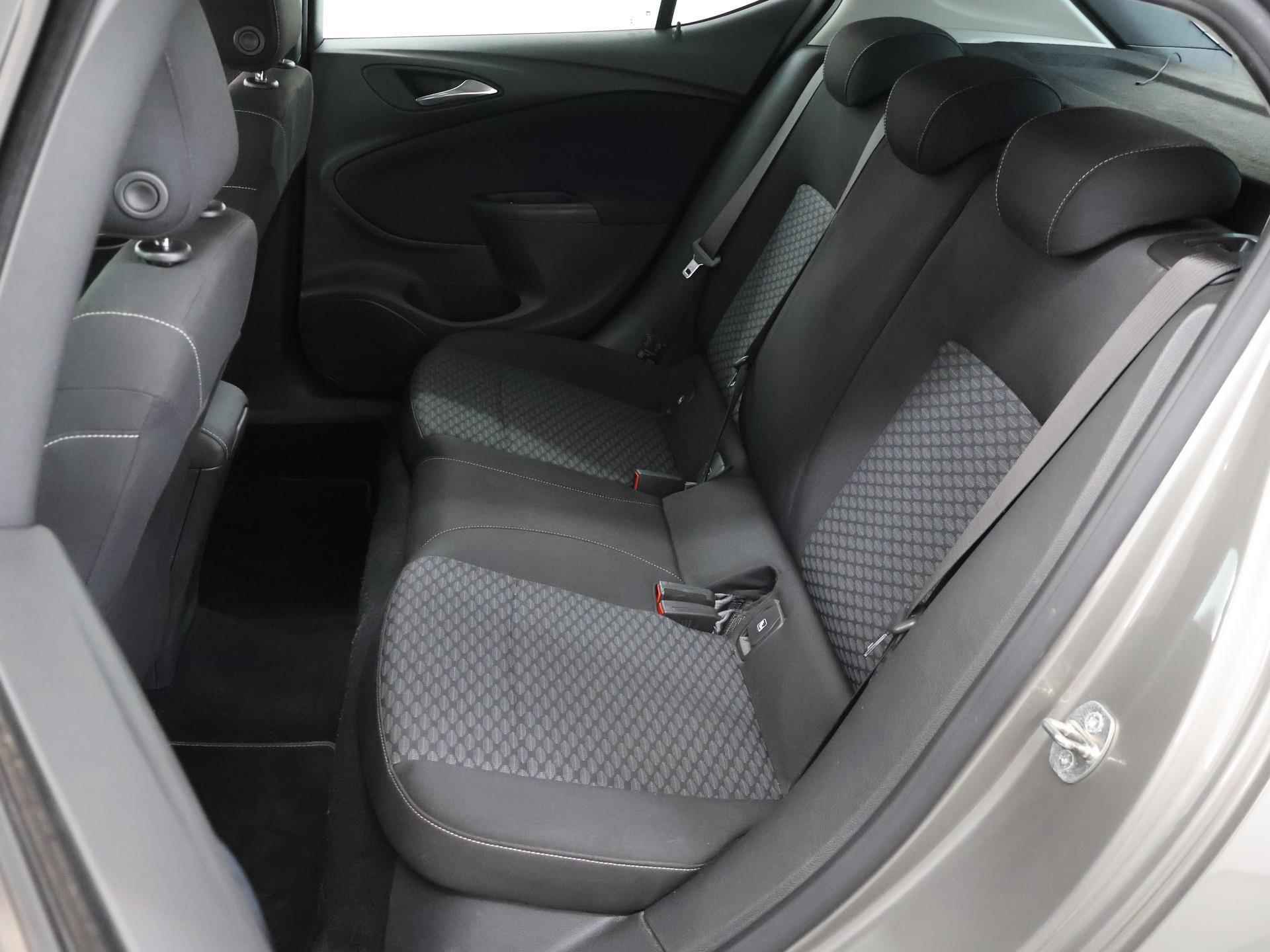 Opel Astra 1.0 Business+ | Navigatie | Airco | Bluetooth | Cruise control | Dealer Onderhouden | - 12/36