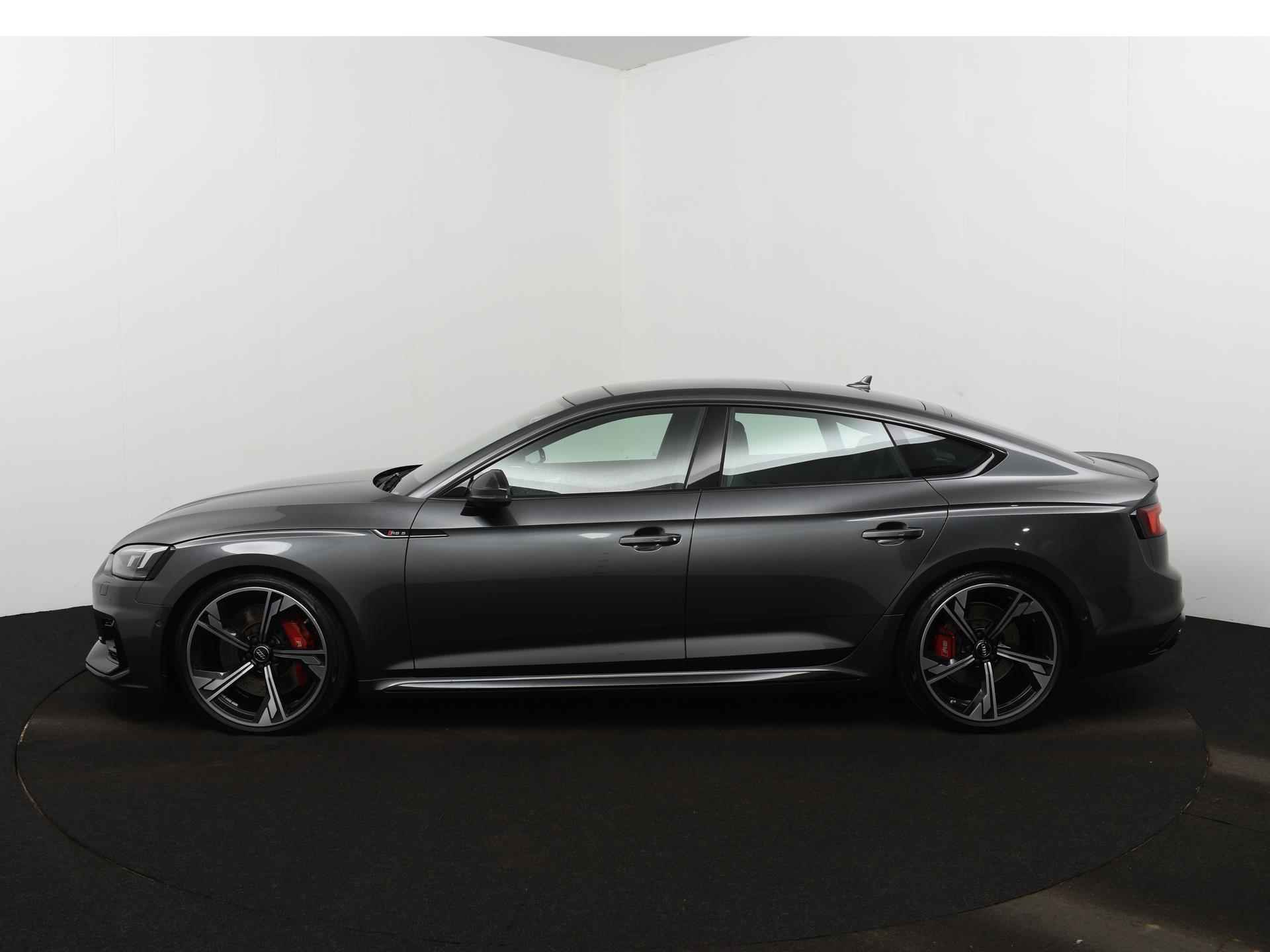 Audi RS5 Sportback 2.9 TFSI RS 5 quattro 450 PK | Automaat | Navigatie | 360 Camera | Head-up Display | Panoramadak | Bang & Olufsen | Matrix LED | RS Dynamic pakket | Assistentiepakket City + Tour + Parking | Elektrisch bedienbare stoelen + Massage | Keyless | Elektrische achterklep | Adaptive cruise control | - 2/30