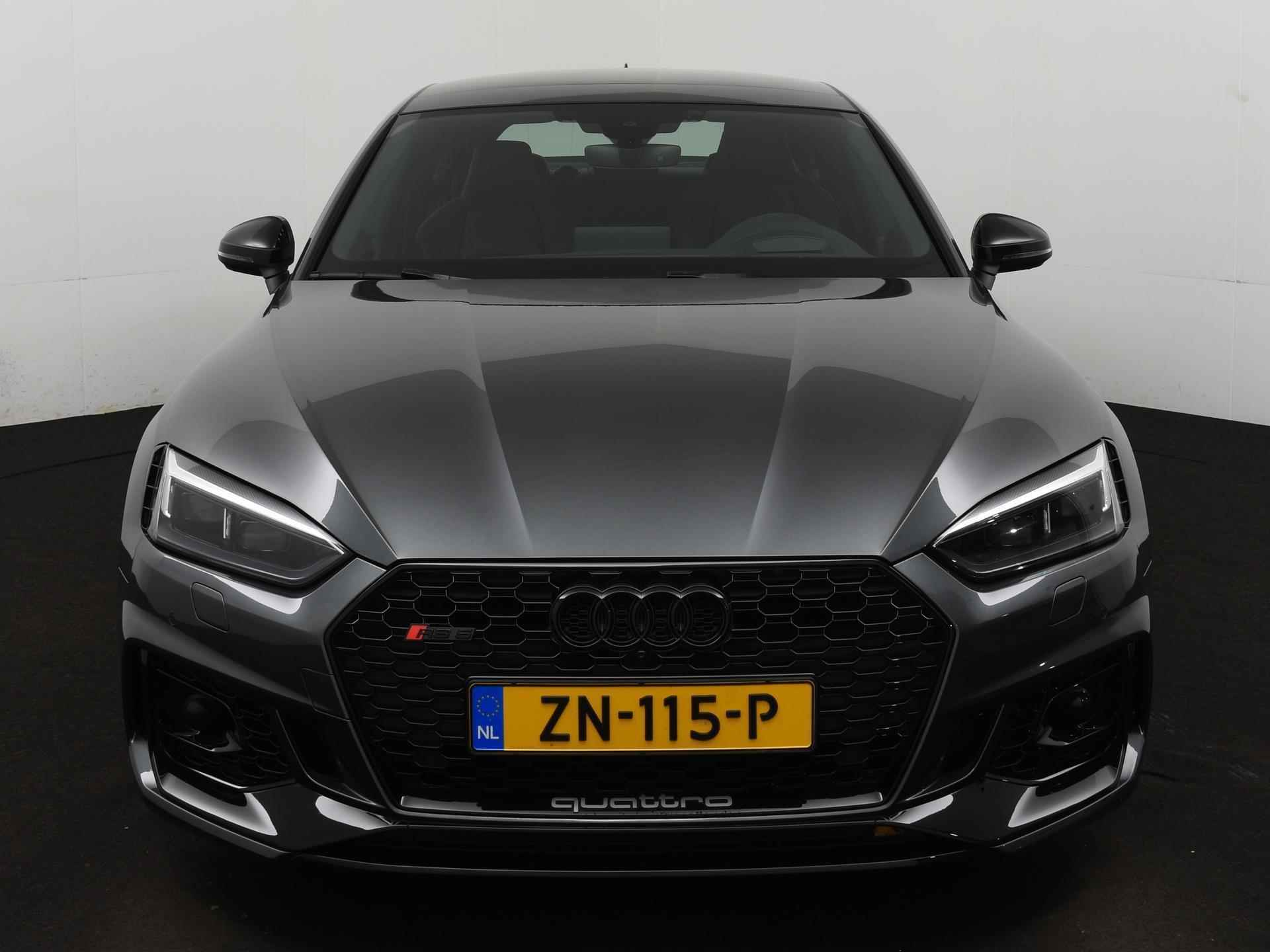 Audi RS5 Sportback 2.9 TFSI RS 5 quattro 450 PK | Automaat | 20 inch lichtmetalen velgen | Navigatie Plus | Head-up Display | Panorama dak | Bang & Olufsen Sound | Matrix LED Koplampen | RS Dynamic pakket | Assistentiepakket City + Tour + Parking | Elektrisch bedienbare stoelen + Memory | Massage functie | Keyless-Entry | 360 graden camera | Dode hoek sensoren | Elektrische achterklep | Adaptive cruise control | - 3/32