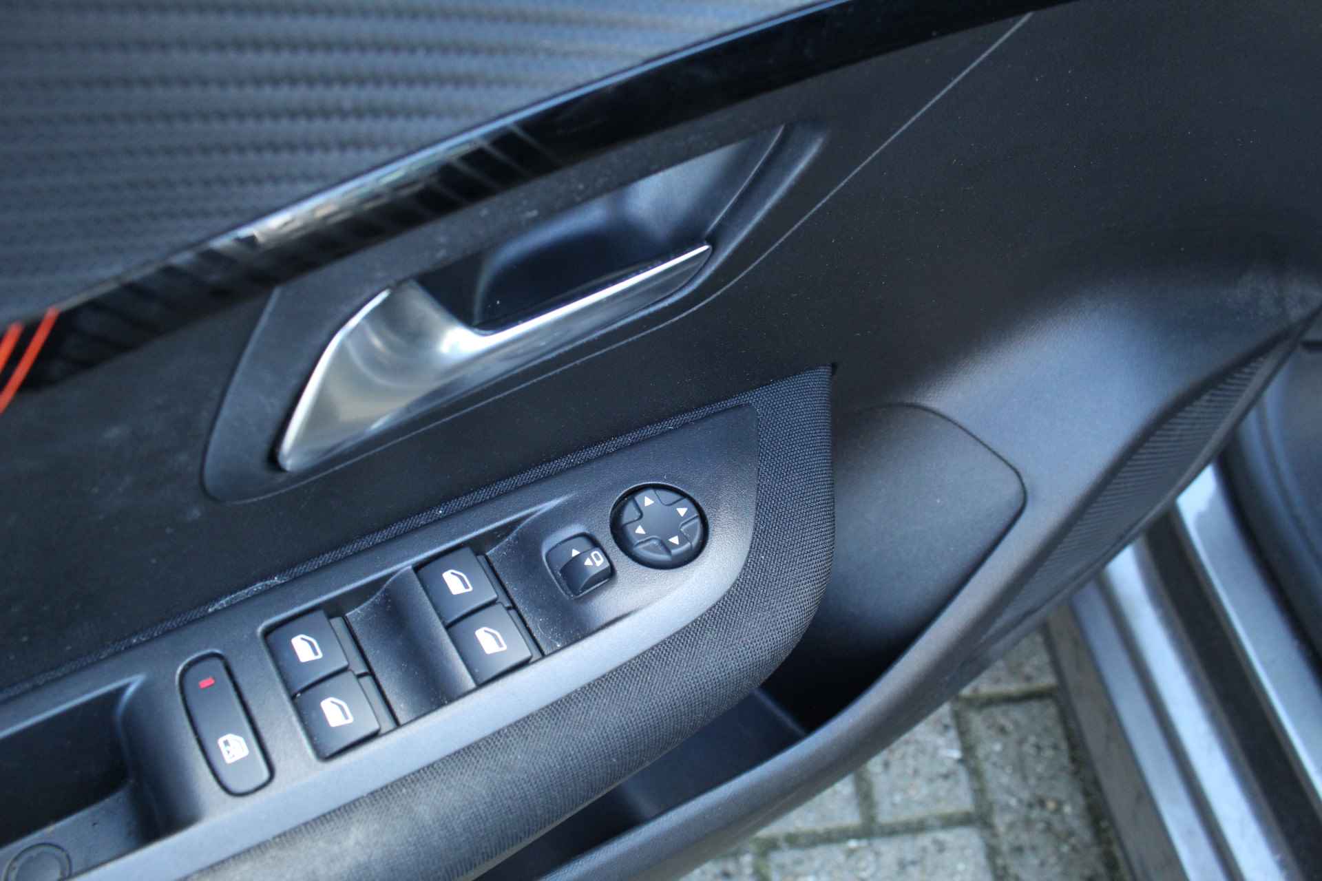 Peugeot 208 1.2 PureTech Active Pack | Digitaal Dashboard | Dab+ | Clima | LED | Parkeersensoren - 12/21