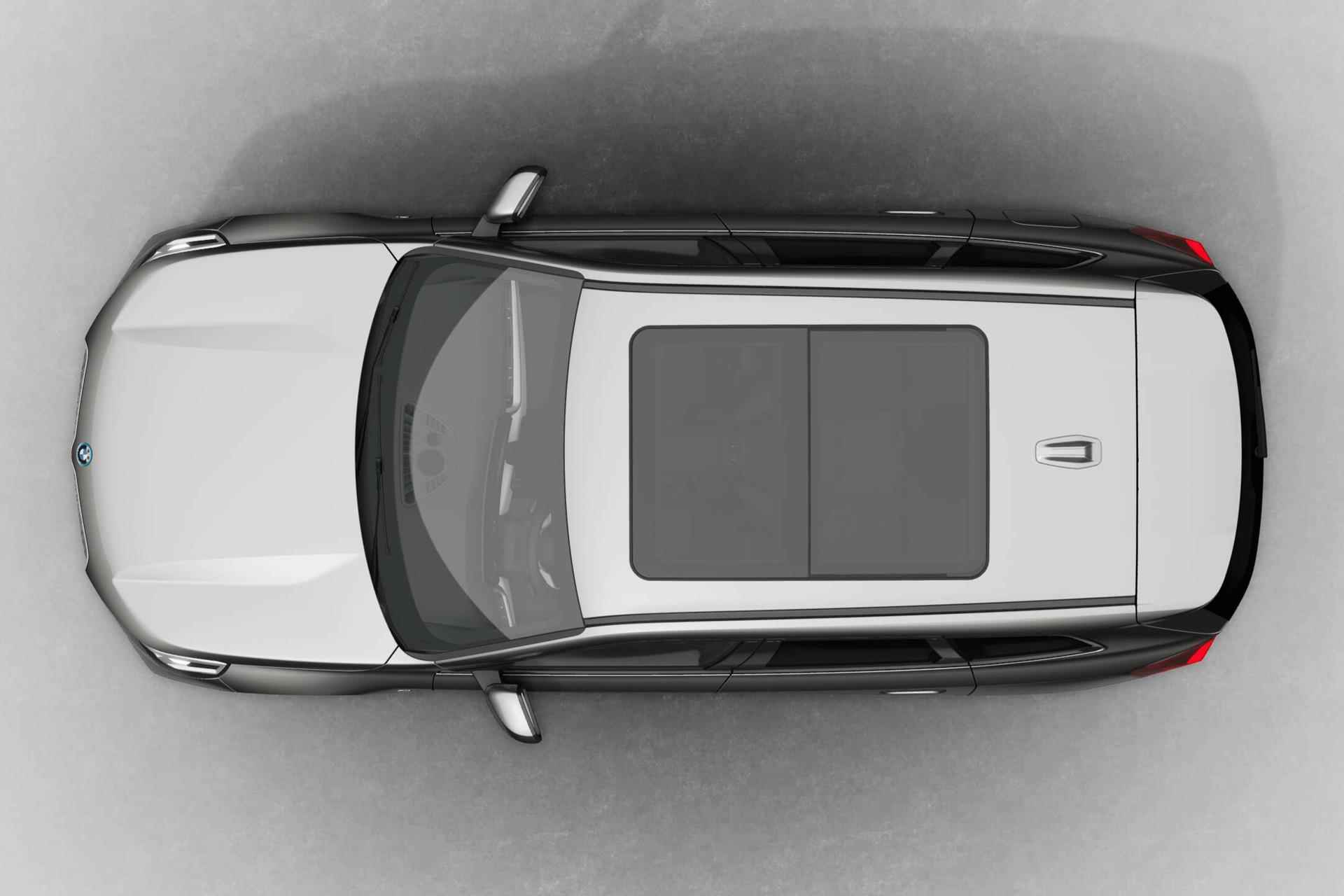 BMW iX1 xDrive30 67 kWh | Glazen panoramadak | Sportstoelen voor - 7/20