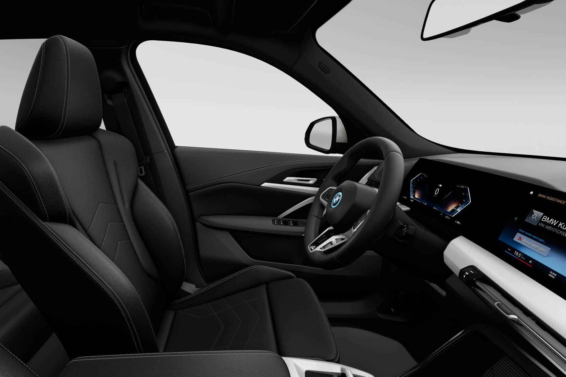 BMW iX1 xDrive30 67 kWh | Glazen panoramadak | Sportstoelen voor - 14/20