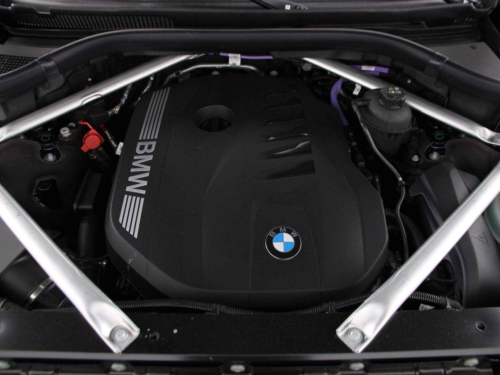 BMW X7 xDrive40i Dusseldorp Special Exclusive- & Comfort Pack - 5/30