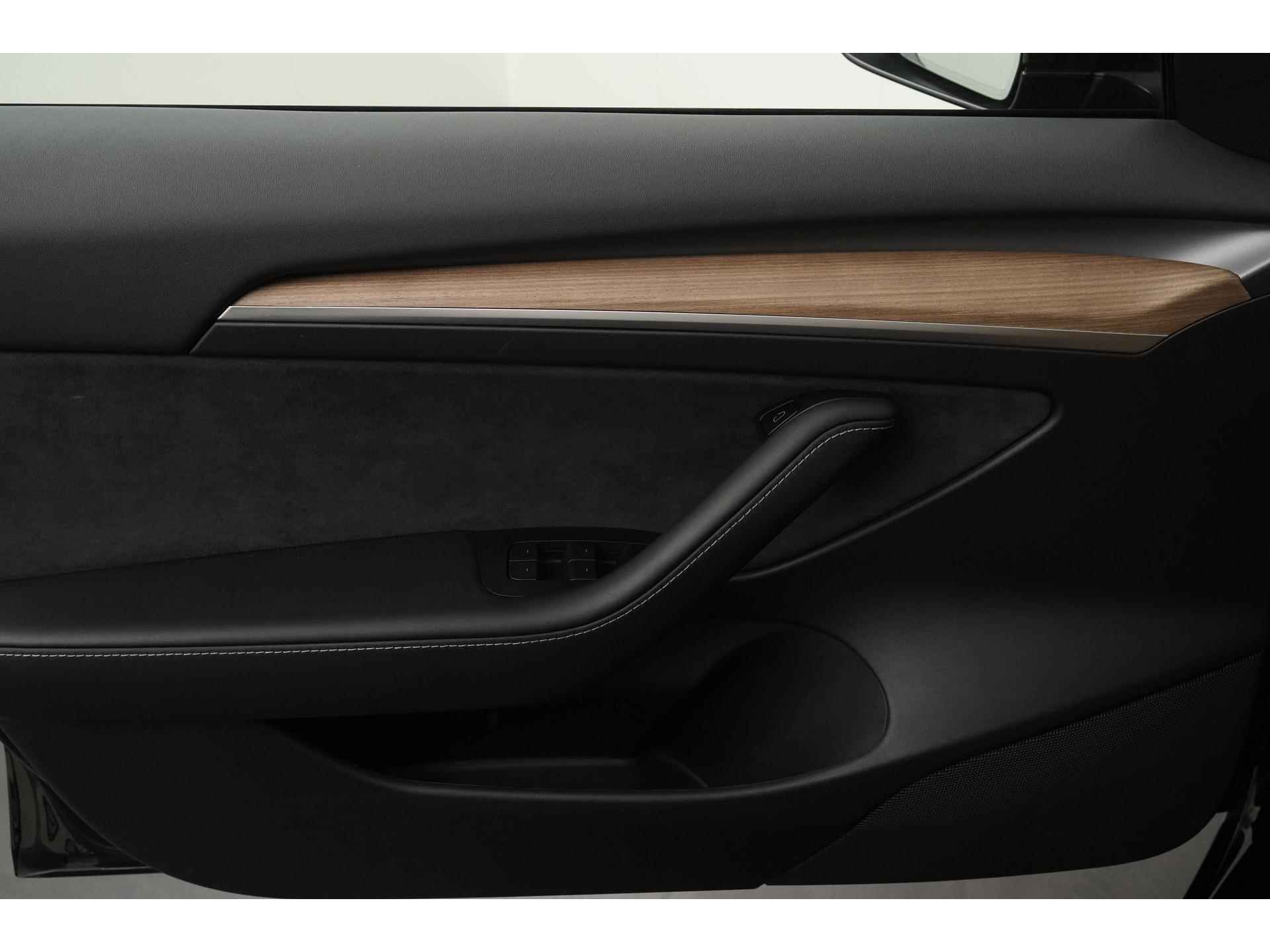 Tesla Model 3 Long Range AWD Dual | Camera | Adapt.cruise | Blind spot | Premium audio | Zondag Open! - 15/43