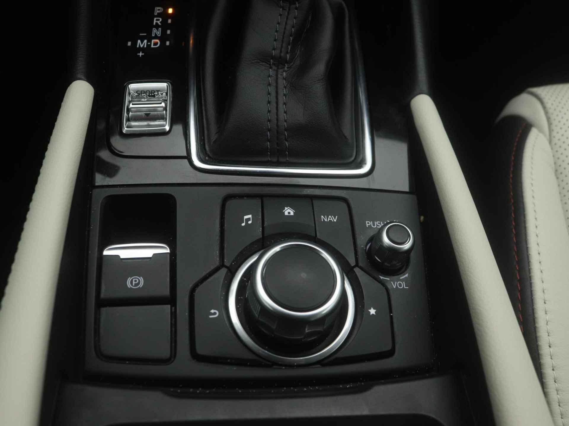 Mazda 3 2.0 SkyActiv-G GT-M automaat : dealer onderhouden - 40/49