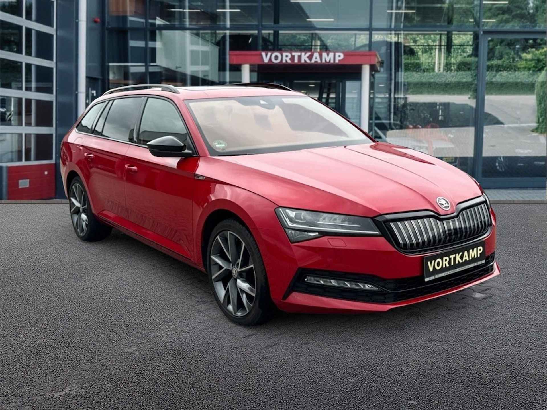 SKODA Superb 1.4 TSI DSG SPORTLINE IV PANO-DAK/TREKHAAK/LEDER/MEMORY/NAVI/ACC - 3/25