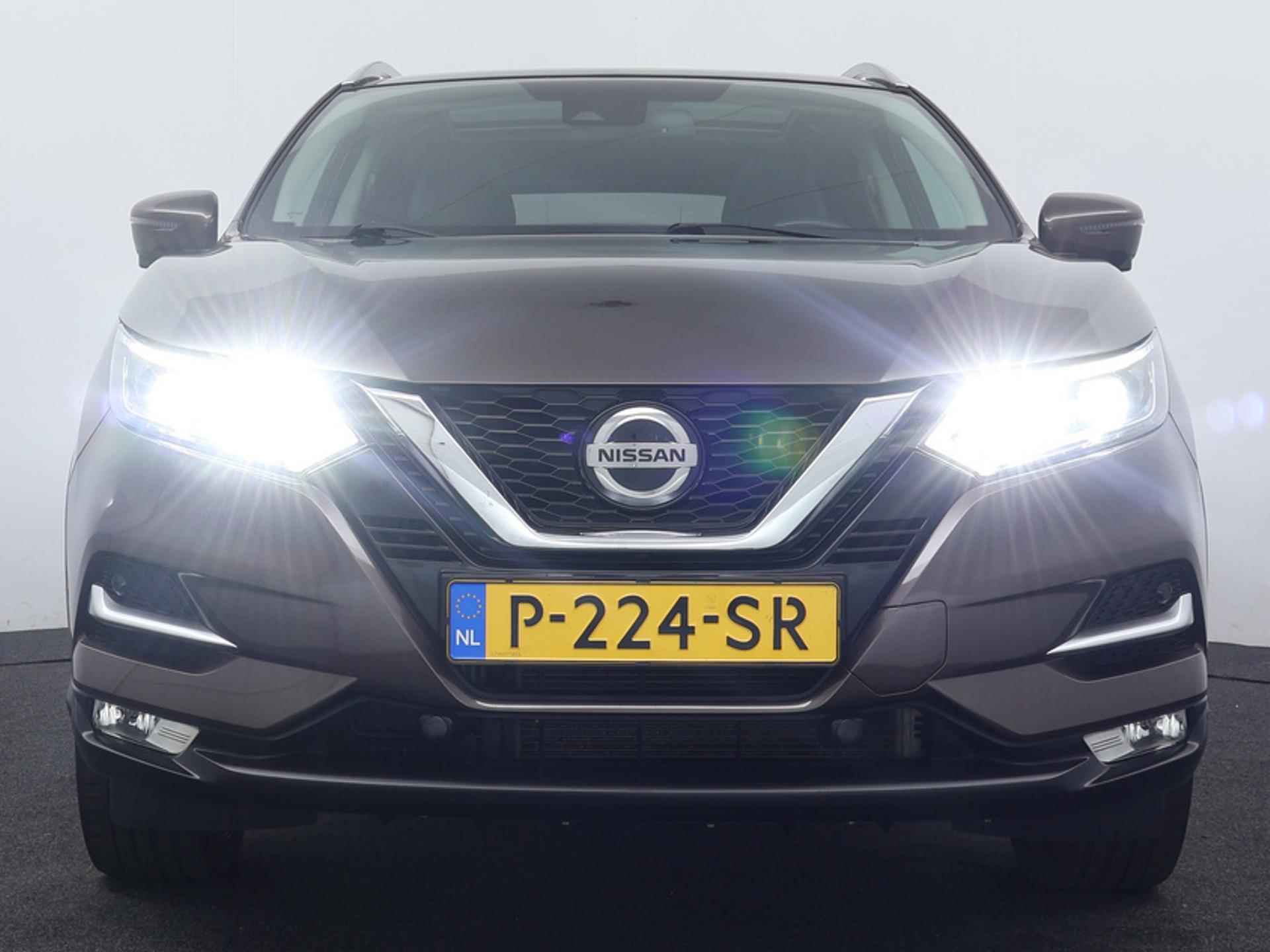 Nissan Qashqai 1.2 Business Edition Navigatie | 48.000KM | Privacy Glass - 2/34