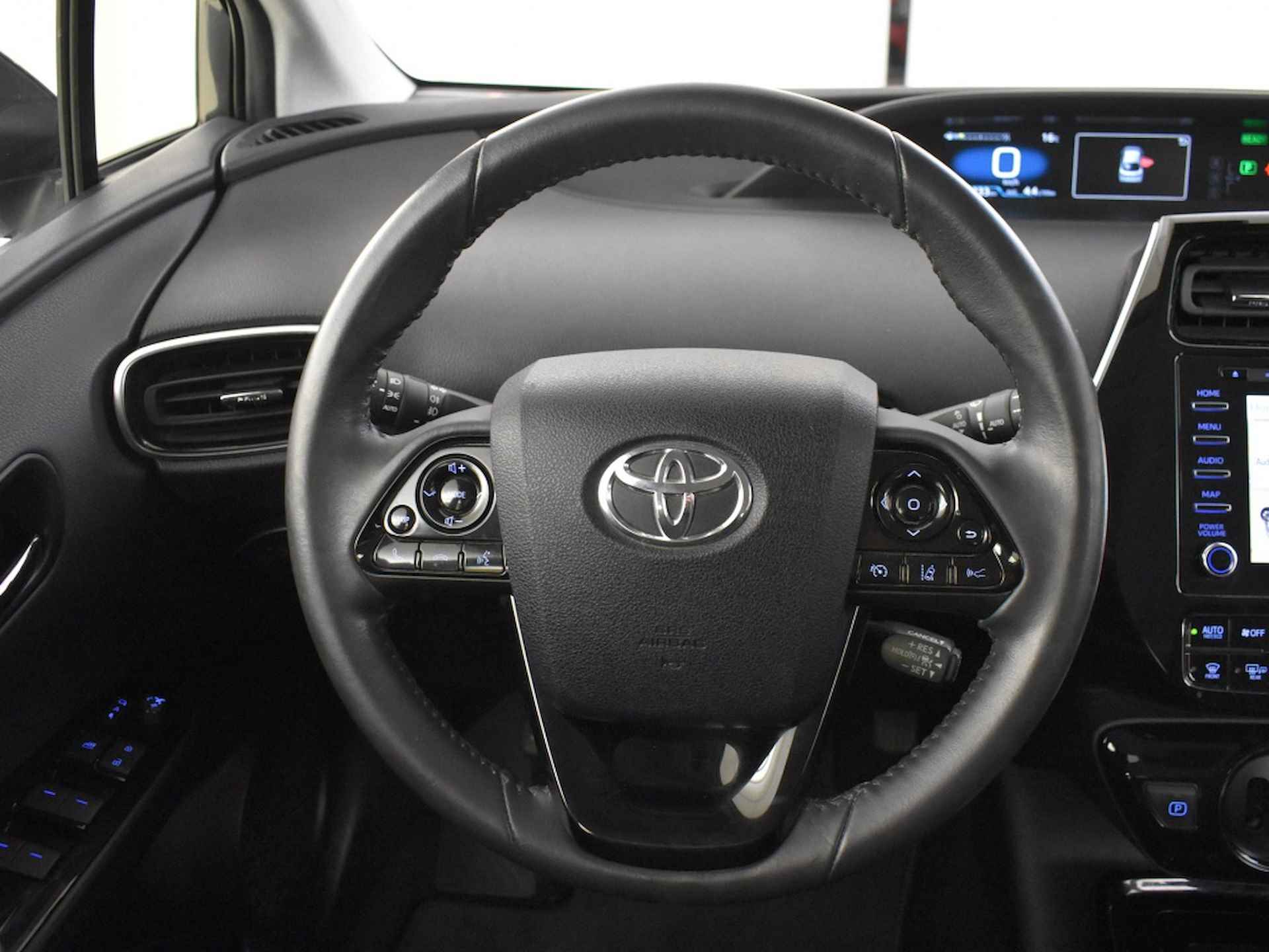 Toyota Prius  Prius 1.8 Hybrid Edition | Stoelverwarming | JBL | HUD | N - 17/31