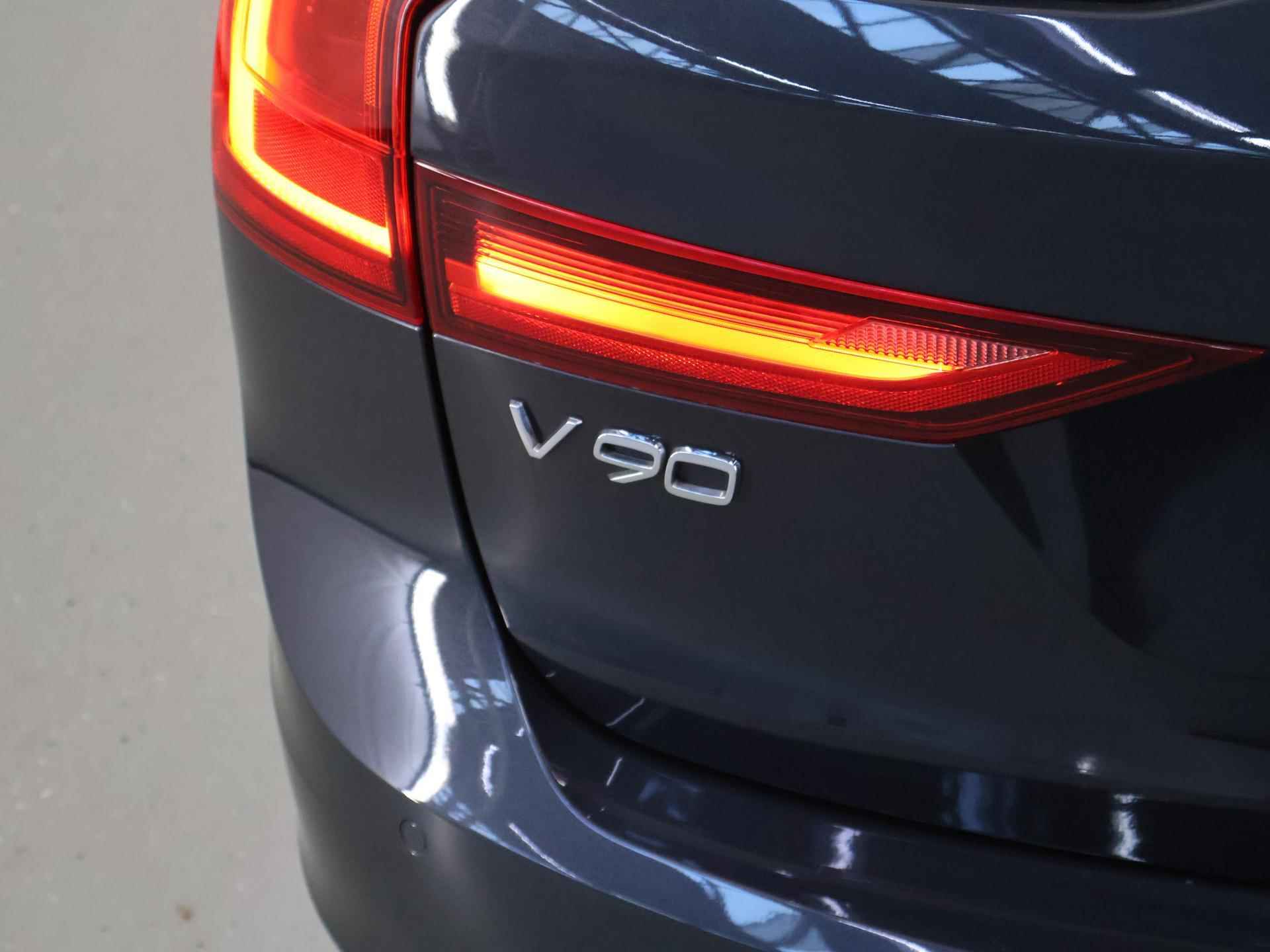 Volvo V90 2.0 T5 Momentum | Comfortstoelen Elektrisch verstelbaar | Navigatie | Digitaal Dashboard | Camera | Stoelverwarming | Apple CarPlay/Android Auto | Rijhulpsysteem | LED | Ele. kofferdeksel | - 36/39