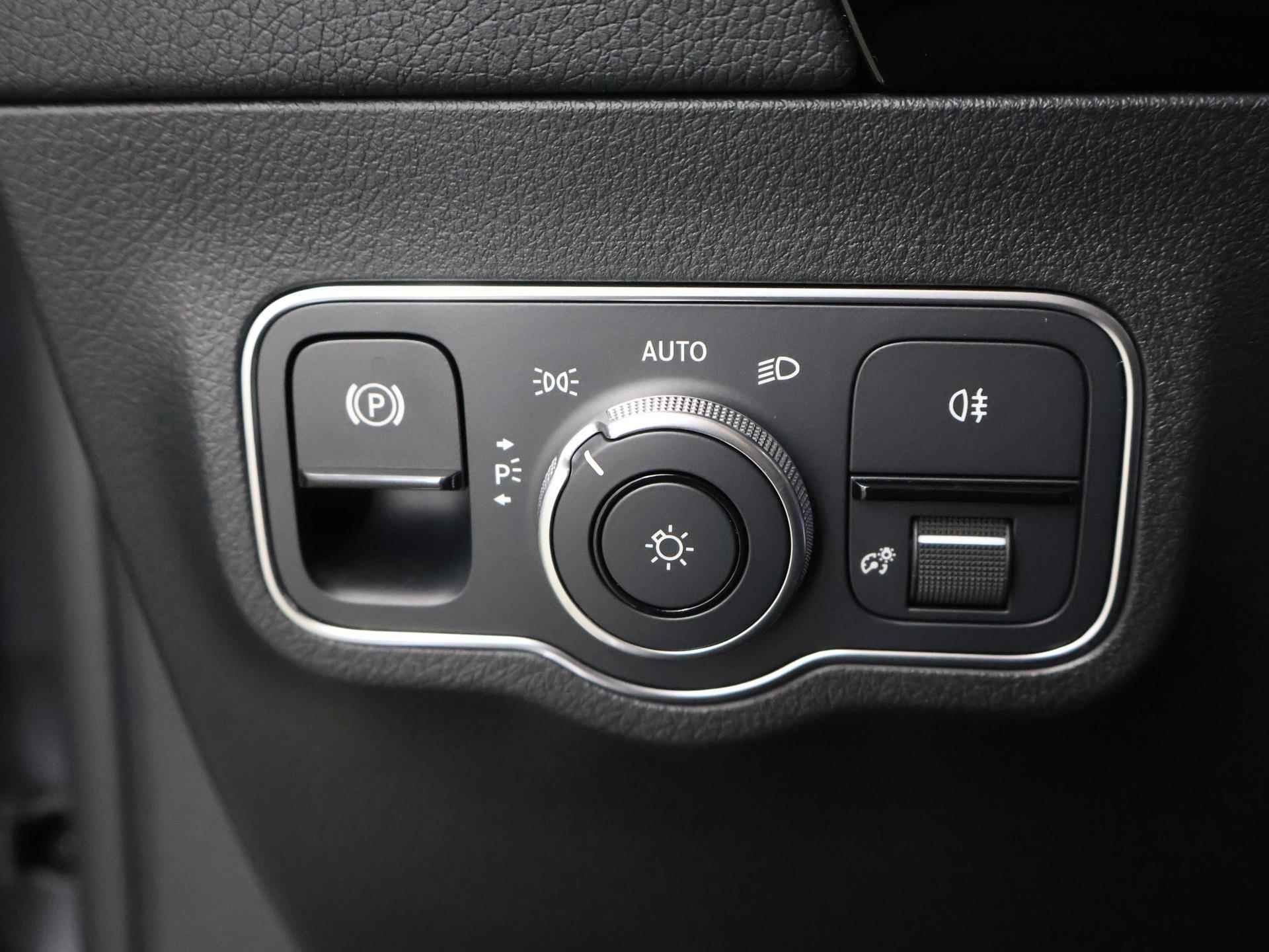 Mercedes-Benz B-klasse 250 e AMG Line | Panoramadak | Nightpakket | Led High Performance | Apple carplay | Achteruitrijcamera | - 34/42
