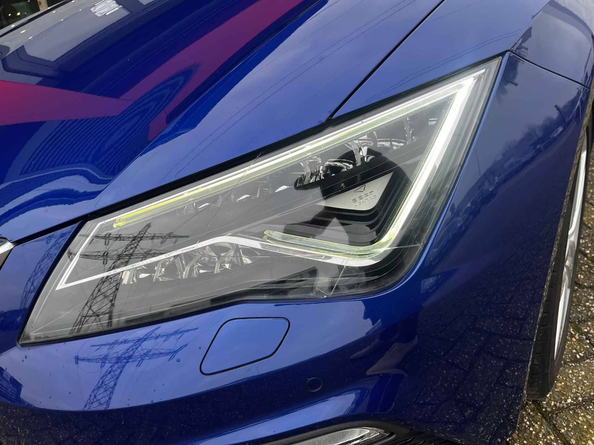 SEAT León ST 1.0 TSI FR Ultimate Edition / TREKHAAK / BEATS AUDIO / KEYLESS / - 18/23