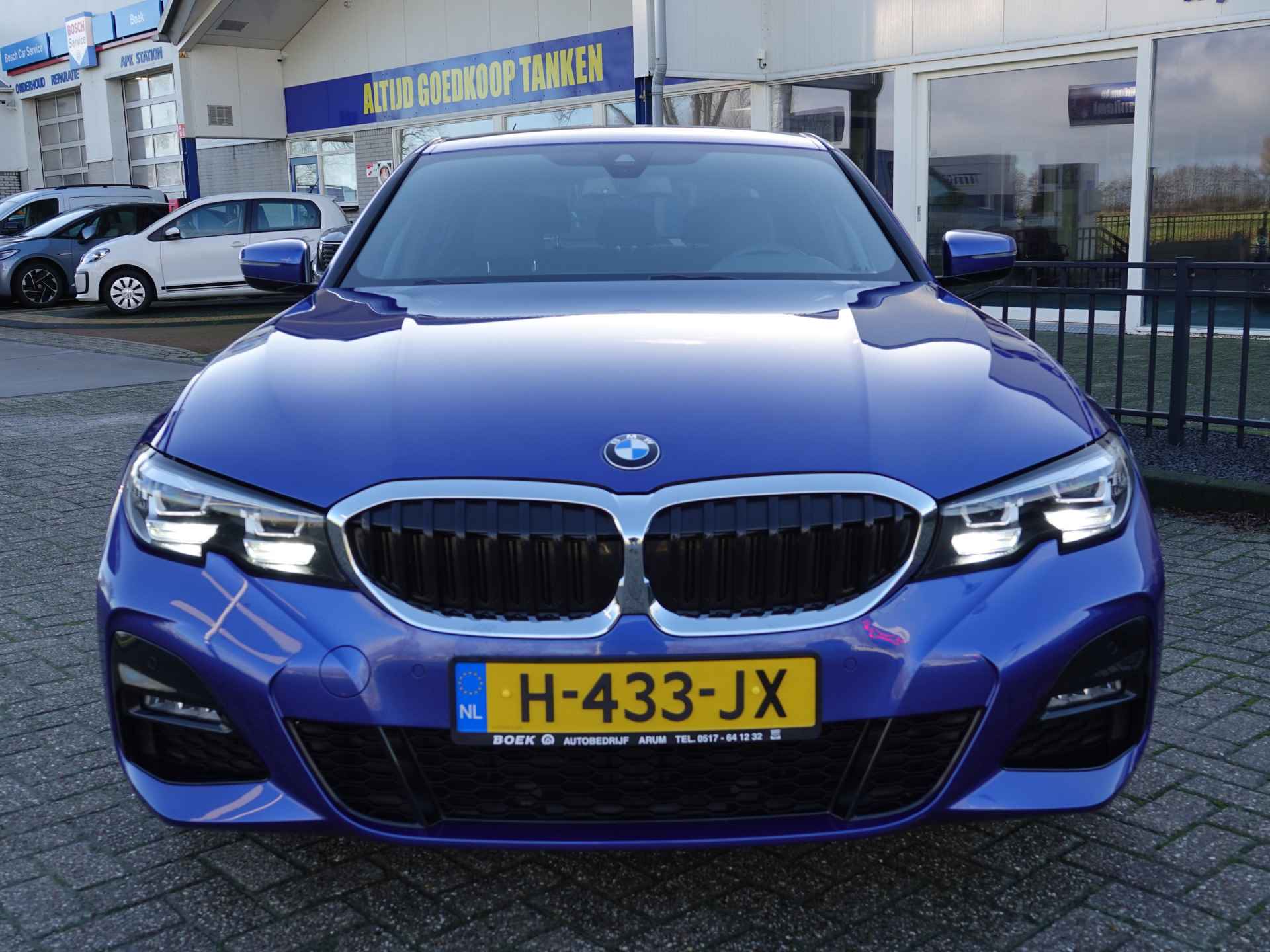 BMW 3-serie 320i 184PK AUT Executive Edition M-SPORT H-LEER | LED | LMV | PDC V+A | NAVI - 14/30