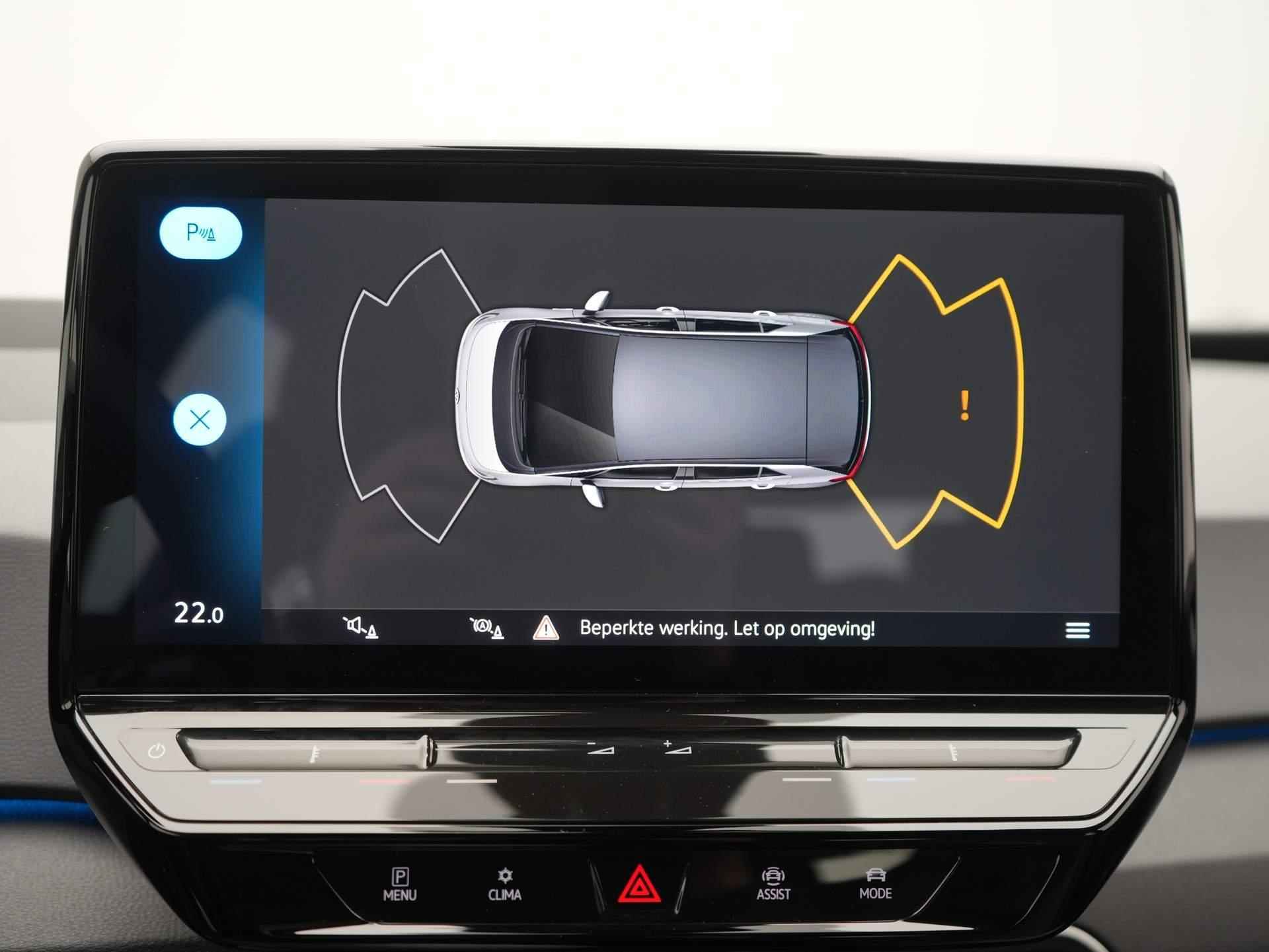 Volkswagen ID.3 Pure 45 kWh Adaptive Cruise Control / Navigatie / 18" LM - 25/50