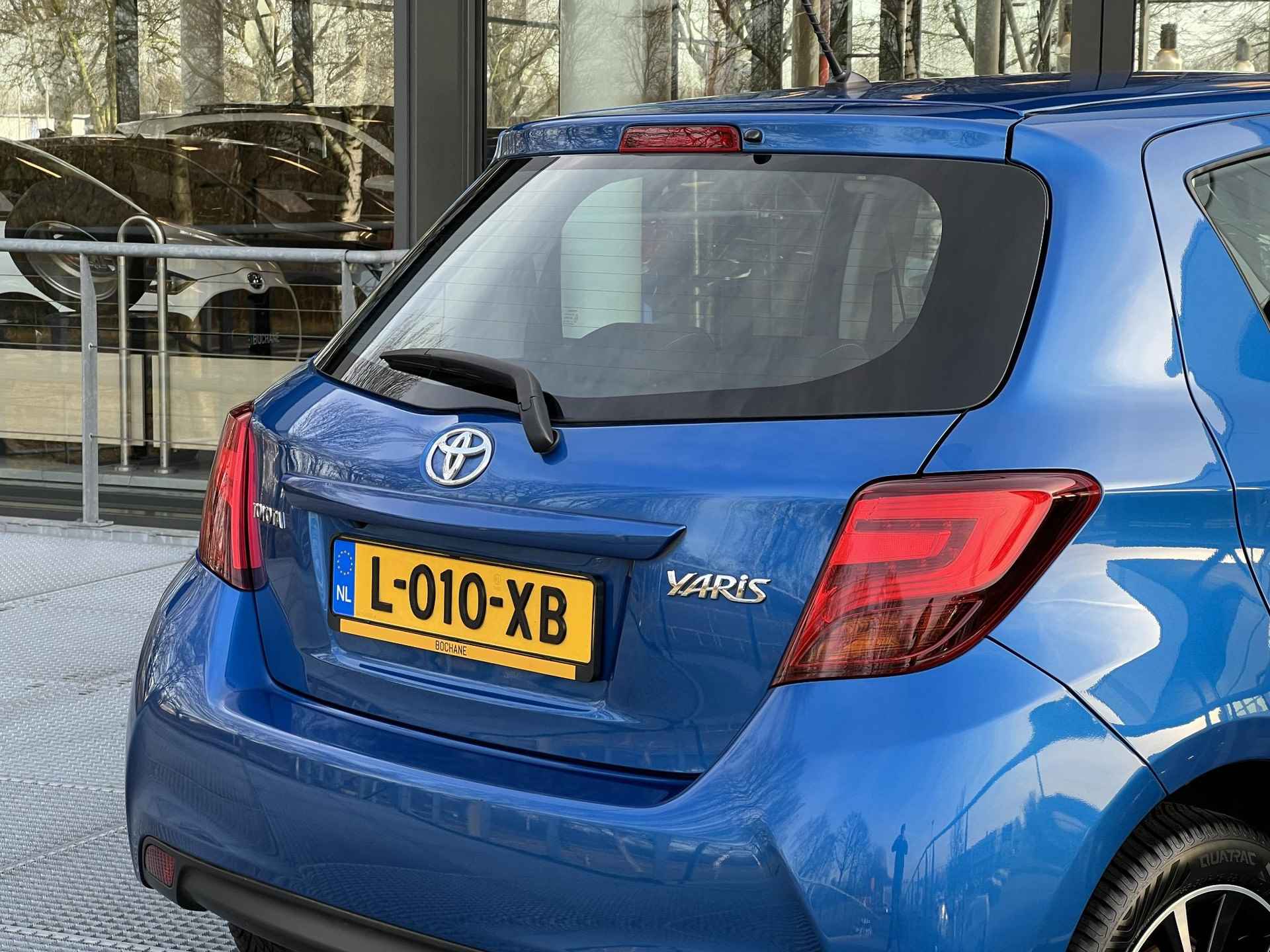 Toyota Yaris 1.3 VVT-i Dynamic | Achteruitrijcamera | - 19/31