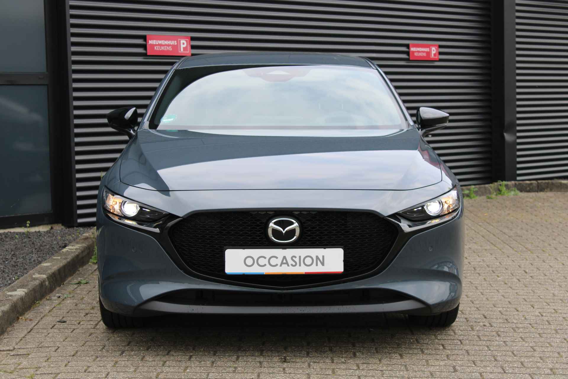 Mazda 3 2.0 e-SkyActiv-G M Hybrid 150 Homura / Camera / Navigatie / Stoelverwarming / Dodehoek Detectie / Keyless / Head-up display / "Vraag een vrijblijvende offerte aan!" - 16/37