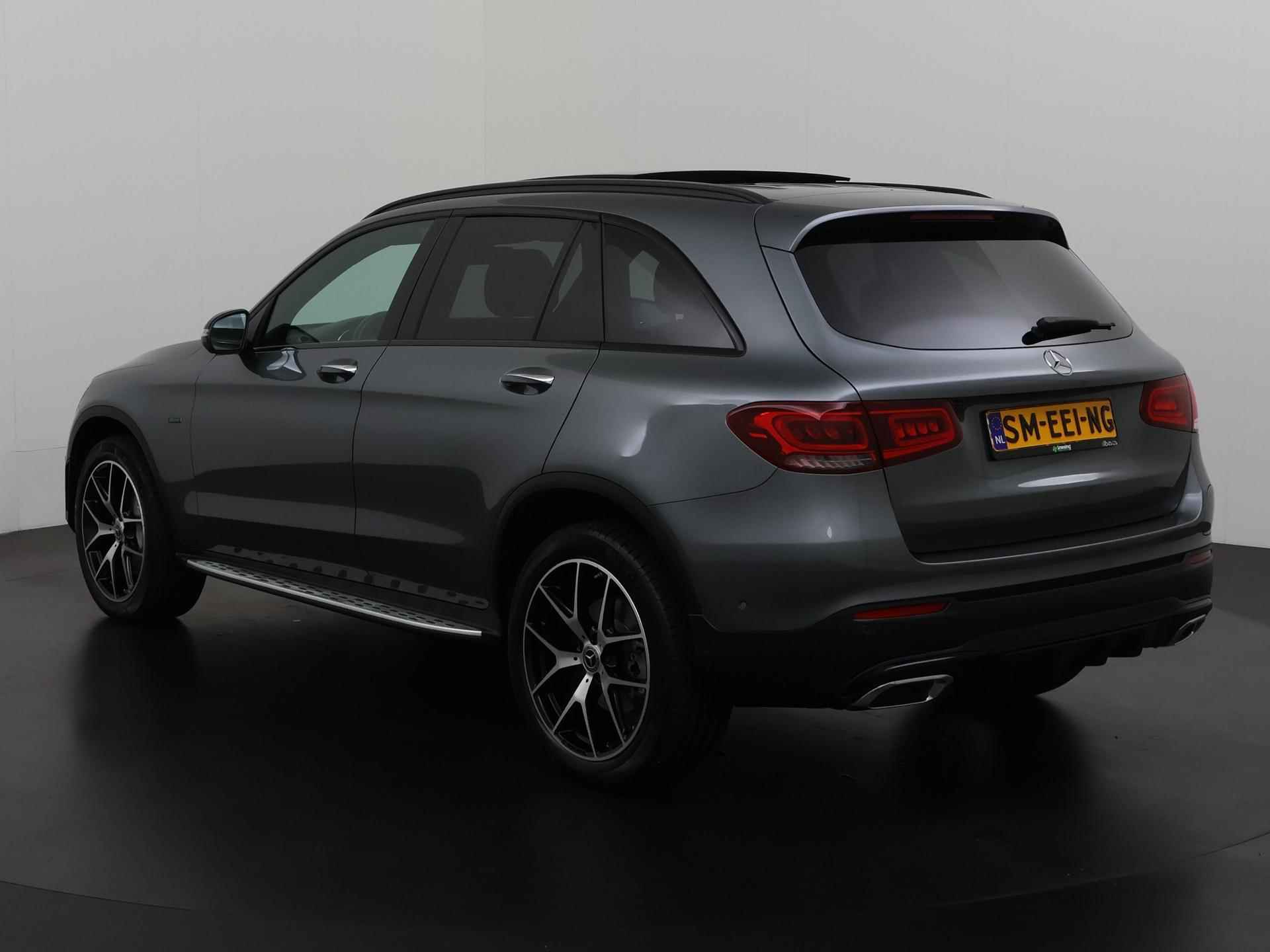 Mercedes-Benz GLC-klasse 300e 4MATIC Premium AMG Night | Panoramadak | Leder | Burmester | Camera | Zondag open! - 6/50