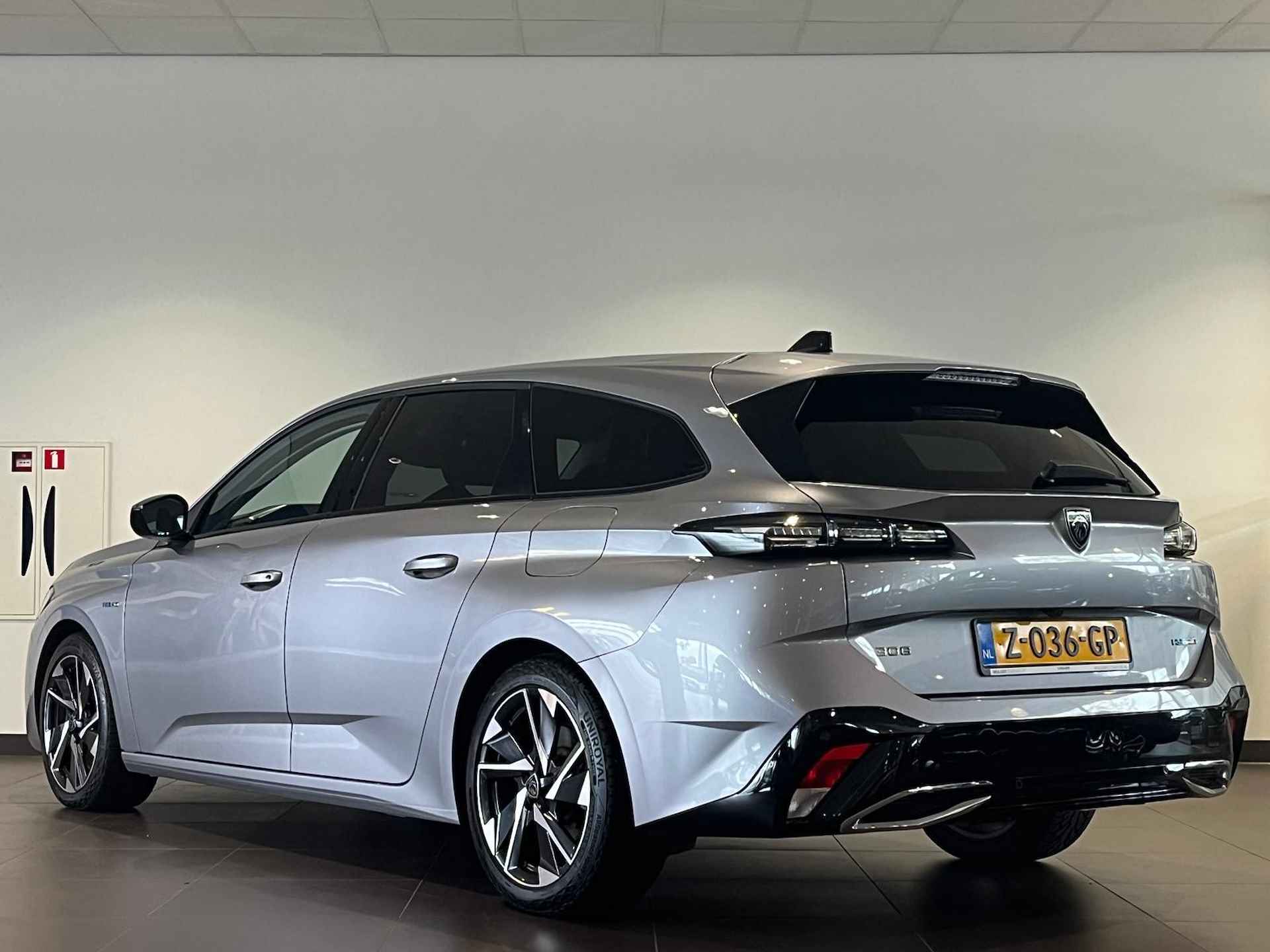 Peugeot 308 SW Allure Pack Business 1.6 HYbrid PHEV 180pk e-EAT8 AUTOMAAT AGR-STOEL | NAVI | 7,4kW OB-CHARGER | 360° CAMERA | KEYLESS ENTRY | ADAPTIVE CRUISE - 10/56