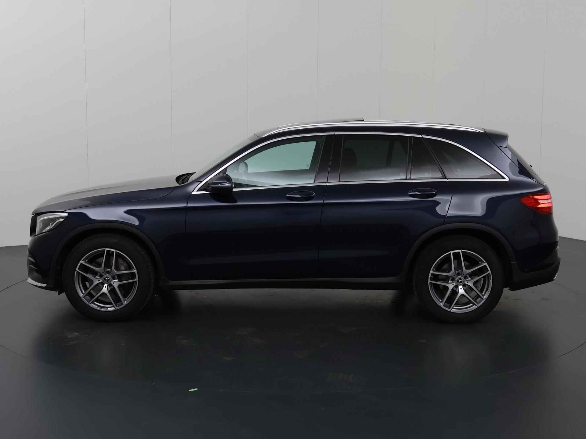 Mercedes-Benz GLC-klasse 250 4MATIC | AMG | Stoelverwarming | Lederen bekleding | Panoramadak | Sfeerverlichting | - 6/48