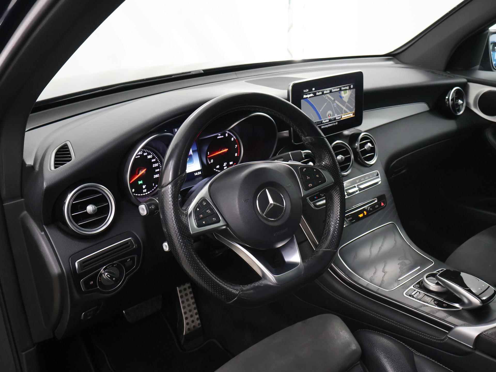 Mercedes-Benz GLC-klasse 250 4MATIC | AMG | Stoelverwarming | Lederen bekleding | Panoramadak | Sfeerverlichting | - 8/48