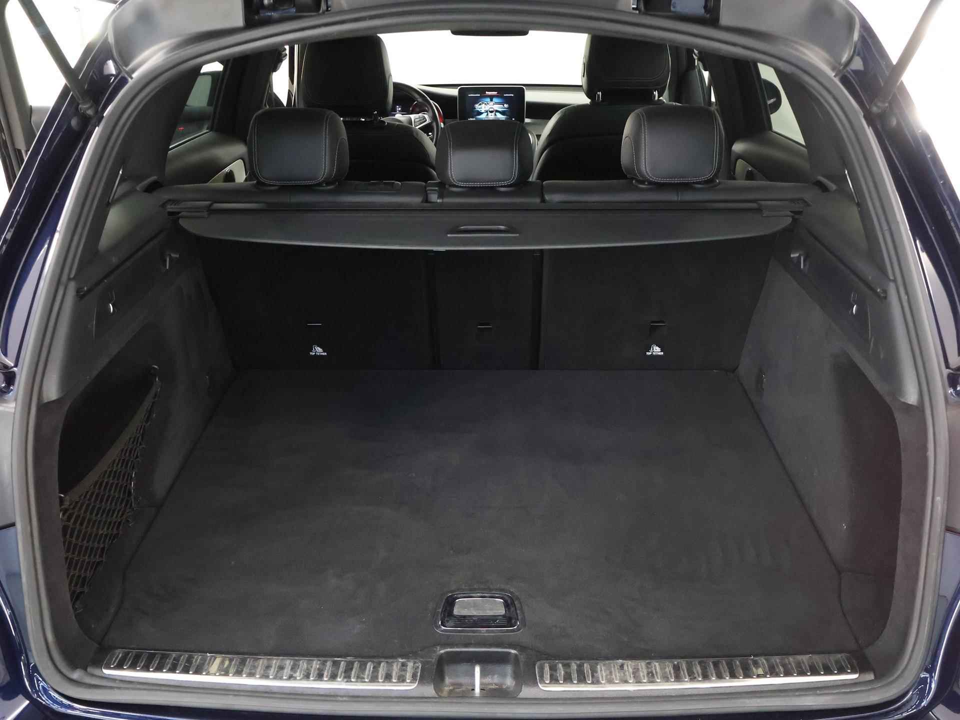 Mercedes-Benz GLC-klasse 250 4MATIC | AMG | Stoelverwarming | Lederen bekleding | Panoramadak | Sfeerverlichting | - 41/48