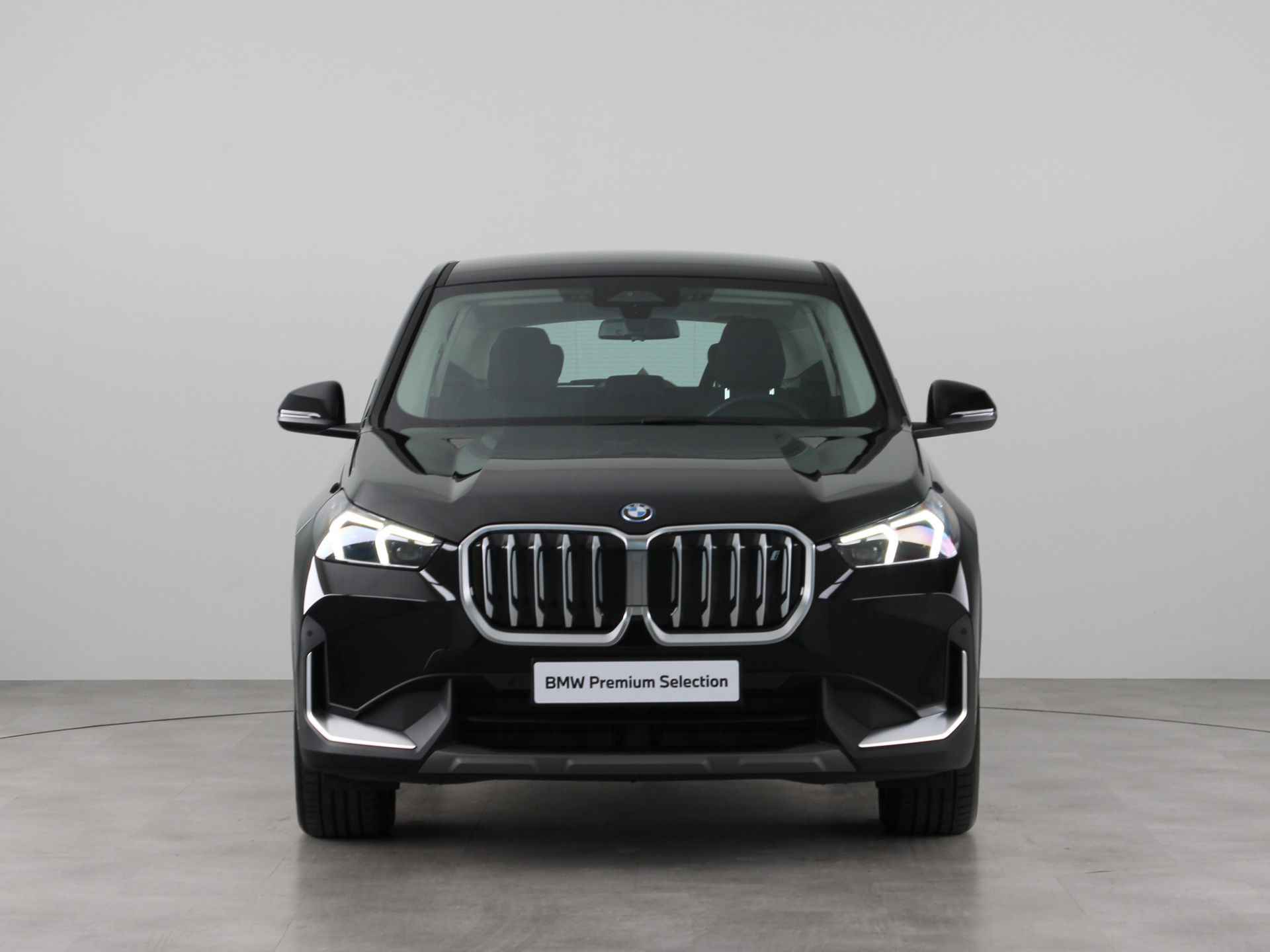 BMW iX1 xDrive30 Launch Edition - 3/23