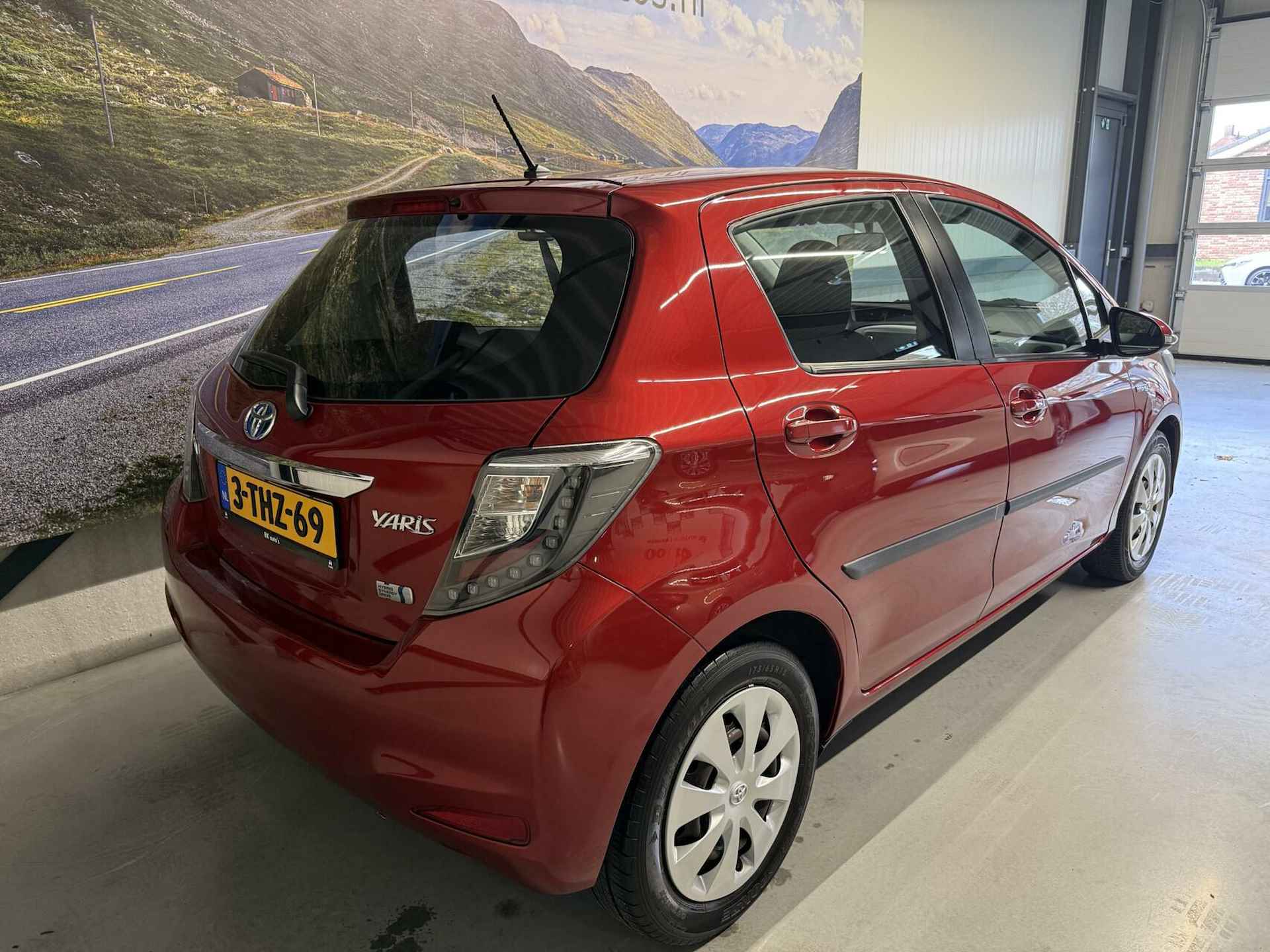 Toyota Yaris 1.5 Full Hybrid Aspiration / Orig. NL - 17/34