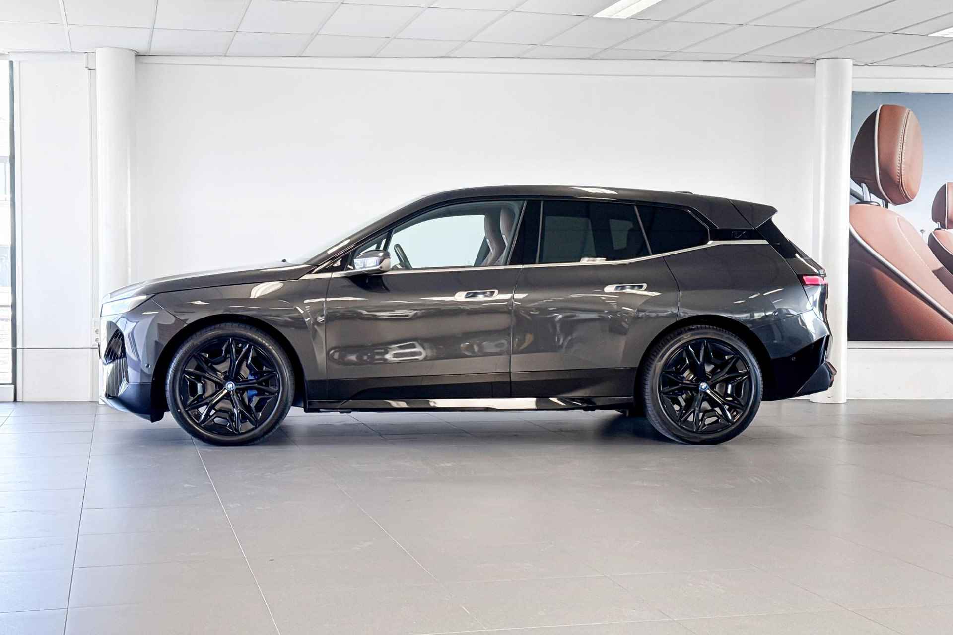 BMW iX xDrive50 High Executive 112 kWh | Harman Kardon | Driving Assistant Pro | Stoelverwarming | - 2/29