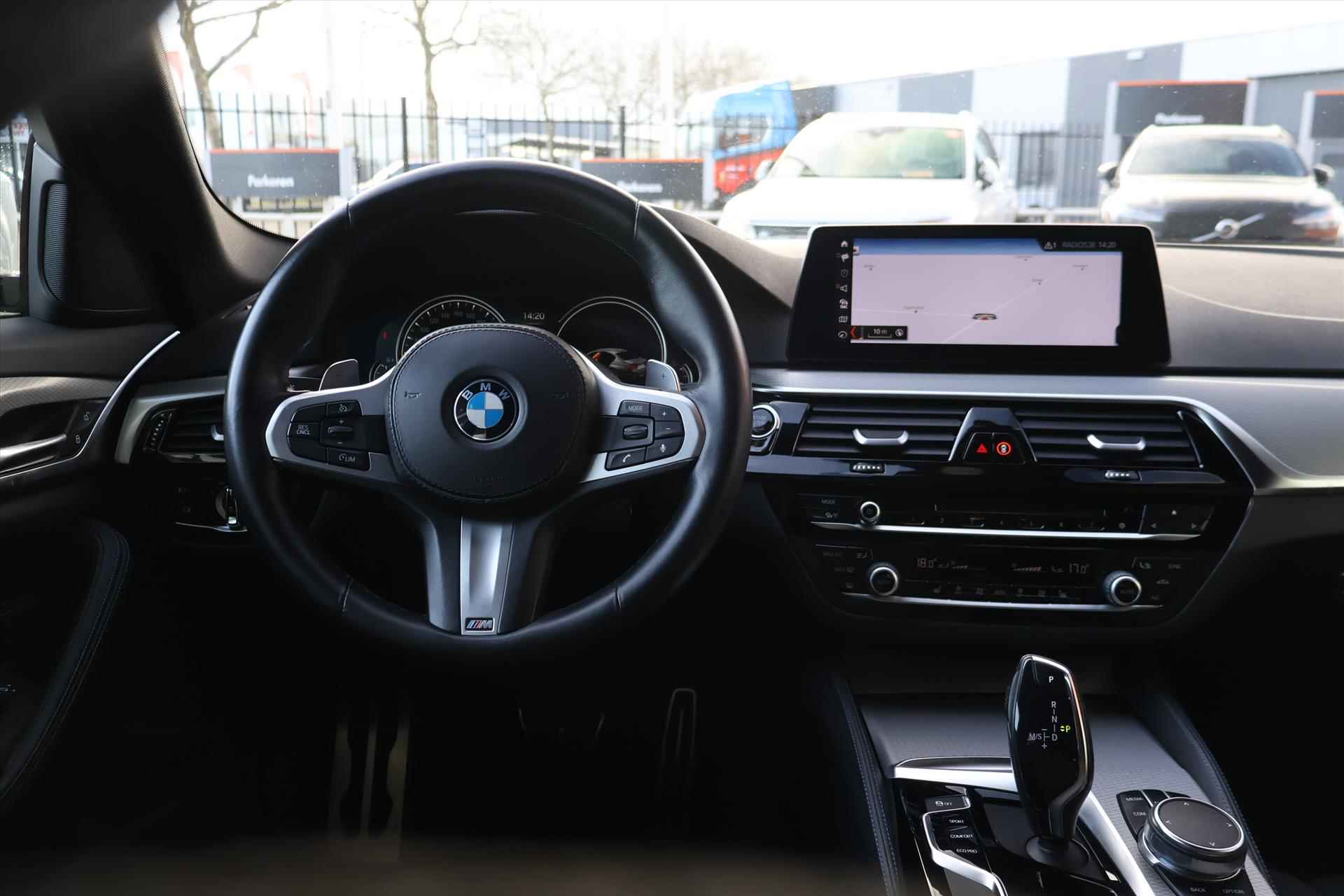 BMW 5-Serie (g30) 520i M-Sport 184pk I Pano I Navi I Head-Up I Stoelverwarming - 6/47