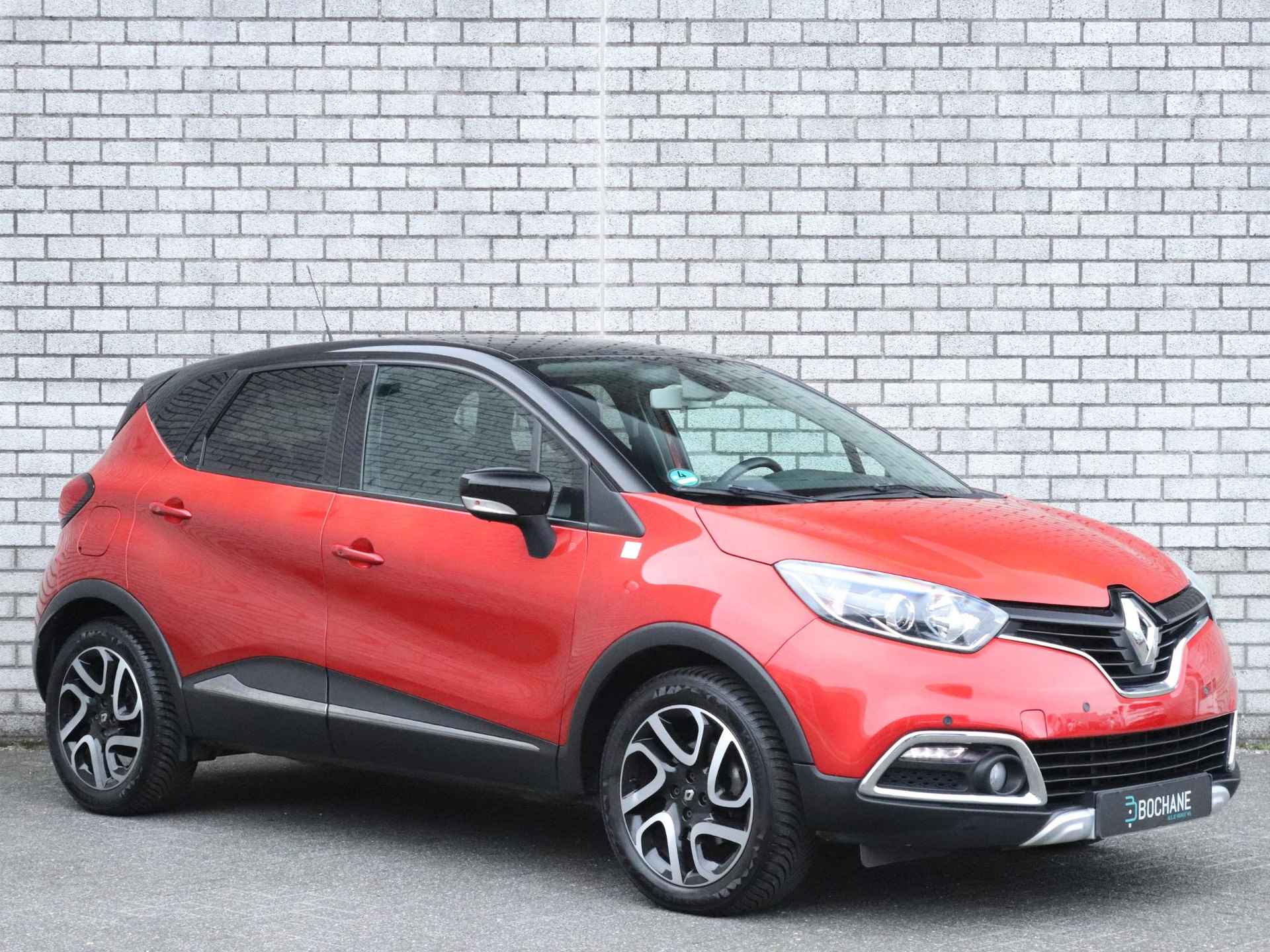 Renault Captur 1.2 TCe 120 EDC Helly Hansen | Achteruitrijcamera | Navigatie | Trekhaak | - 6/38