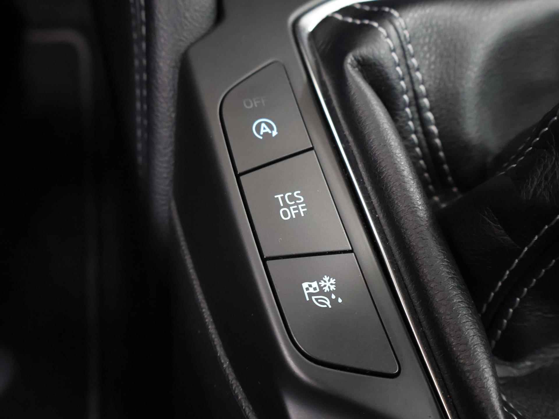 Ford Focus Wagon 1.0 EcoBoost Titanium Business | B&O Premium Audio | Winterpack | Climate Control | Navigatie | - 25/39