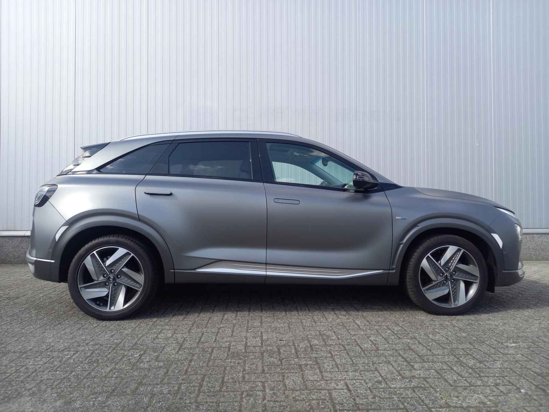 Hyundai NEXO FCEV Plus Pack Waterstof / Schuif/kanteldak / Stoelverwarming en ventilatie / Vol lederen bekleding / 100% Dealer onderhouden / Getinte ramen / - 15/75