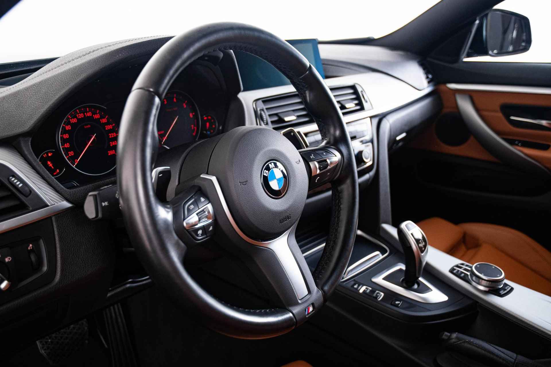 BMW 4-serie Gran Coupé 420i High Executive M Sport - schuif-/kanteldak - Comfort Access - Park Assistant - Elektrische verstelbare/verwarmde Stoelen - Head Up - Hifi - Getinte Ruiten - Middenarmsteun voor - - 29/71