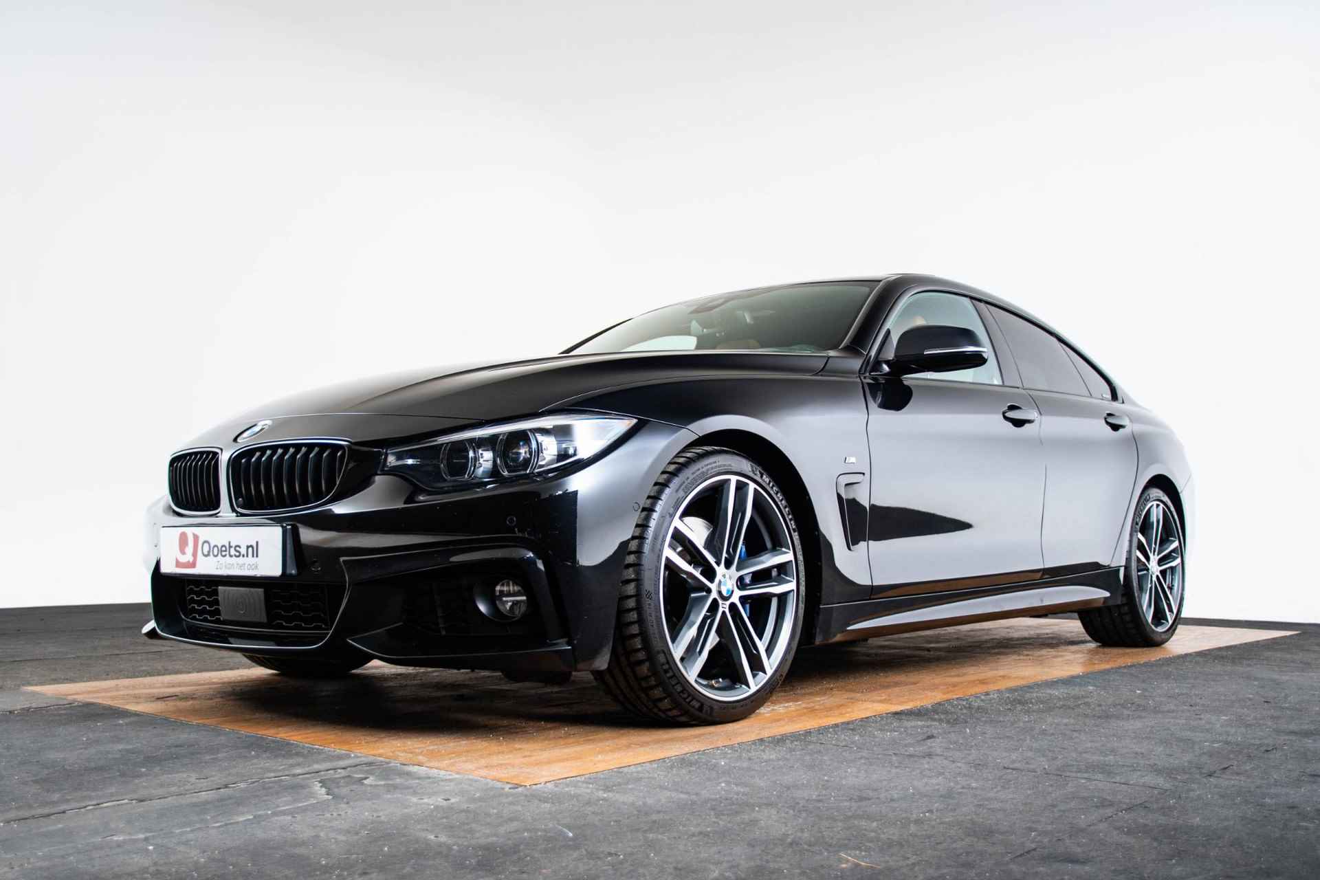 BMW 4-serie Gran Coupé 420i High Executive M Sport - schuif-/kanteldak - Comfort Access - Park Assistant - Elektrische verstelbare/verwarmde Stoelen - Head Up - Hifi - Getinte Ruiten - Middenarmsteun voor - - 68/71