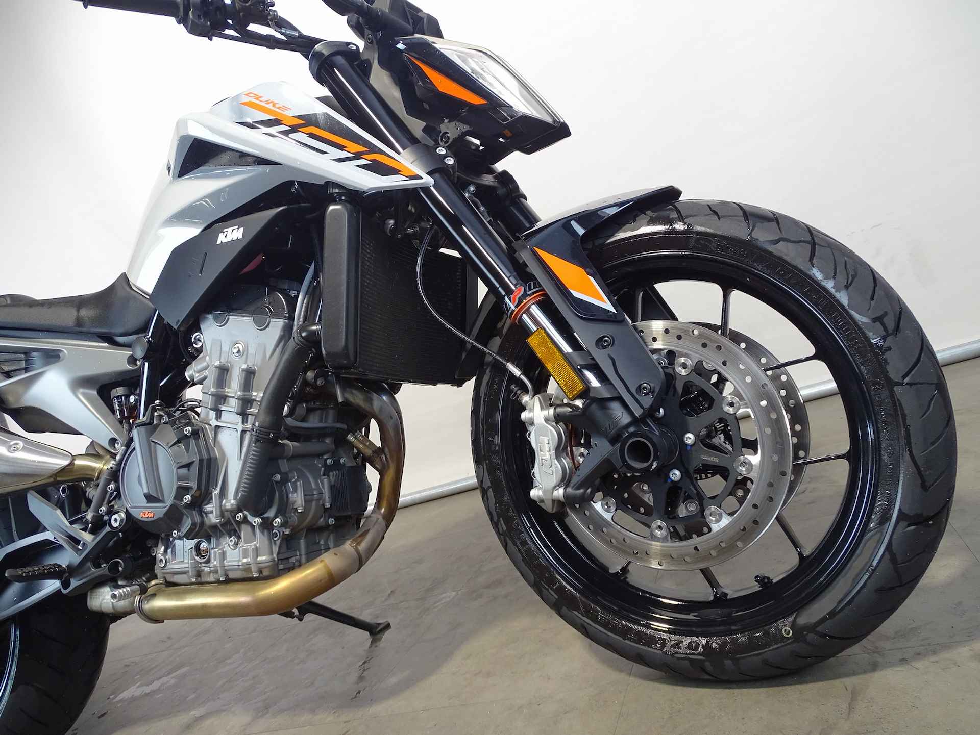 KTM 790 DUKE L - 2/6