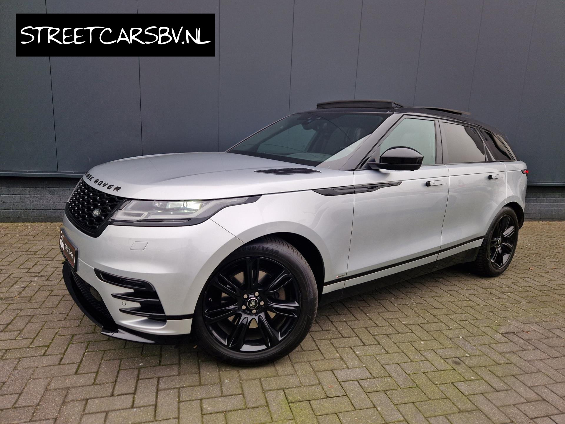 Land Rover RANGE ROVER VELAR 3.0 D300 AWD R-Dynamic HSE