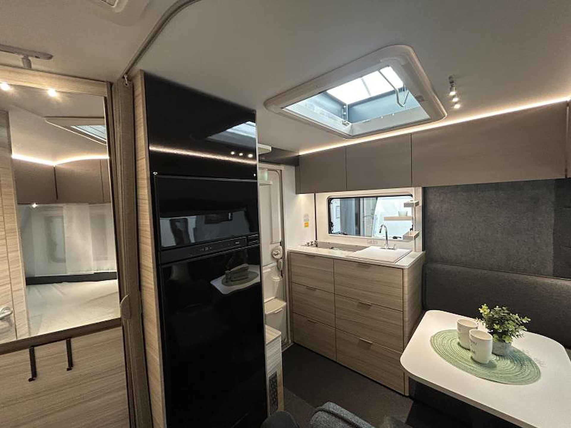 Adria Altea 402 PH 2025 MODEL! - 16/18