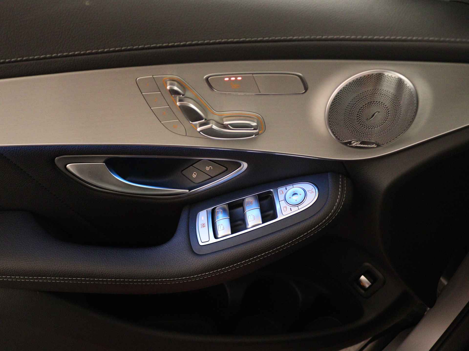Mercedes-Benz GLC Coupé 350e 4MATIC Premium Plus | Multi spaaks lichtmetalen velgen | Navigatie | Parking support | - 28/37