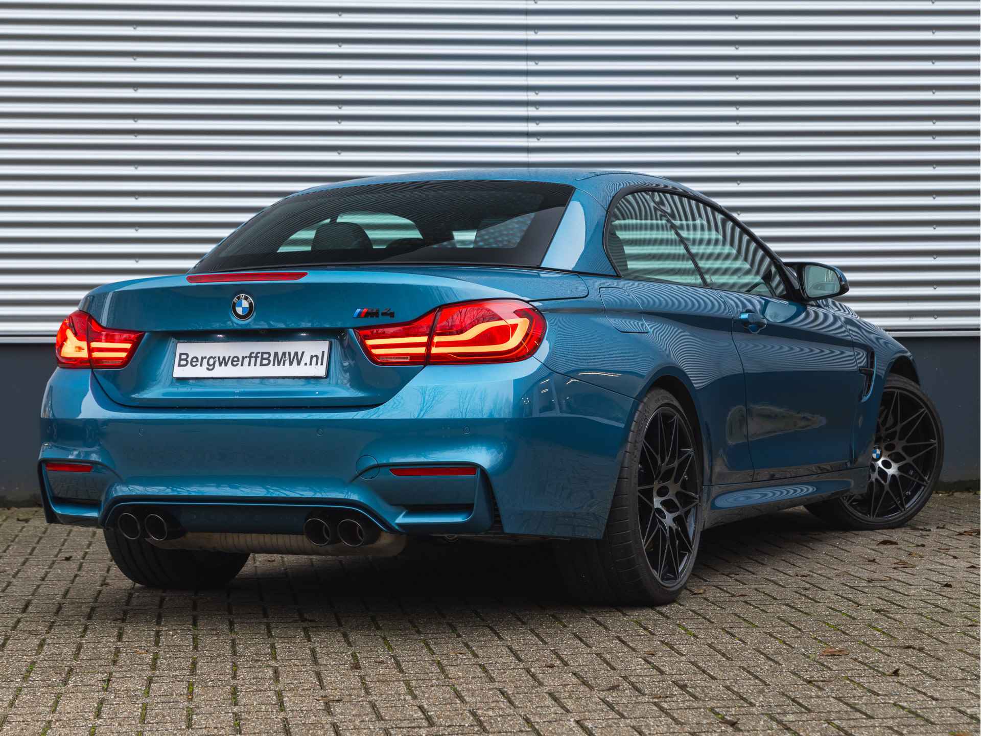 BMW 4 Serie Cabrio M4 Competition - Individual "Malediven Metallic" - Carbon Brakes - 12/50