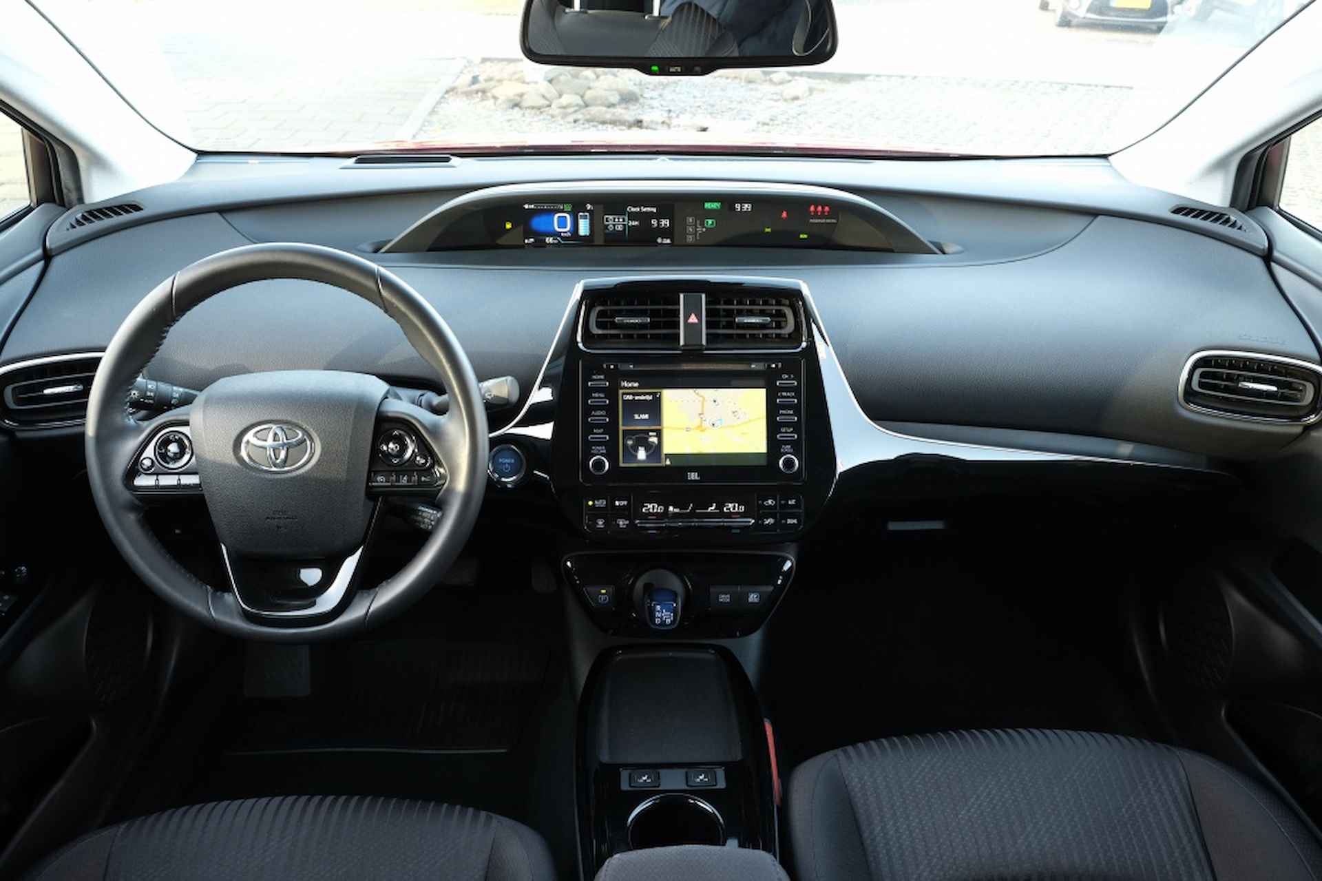 Toyota Prius 1.8 Hybrid 122PK Dynamic Automaat | Trekhaak | Navigatie | Clima - 3/40