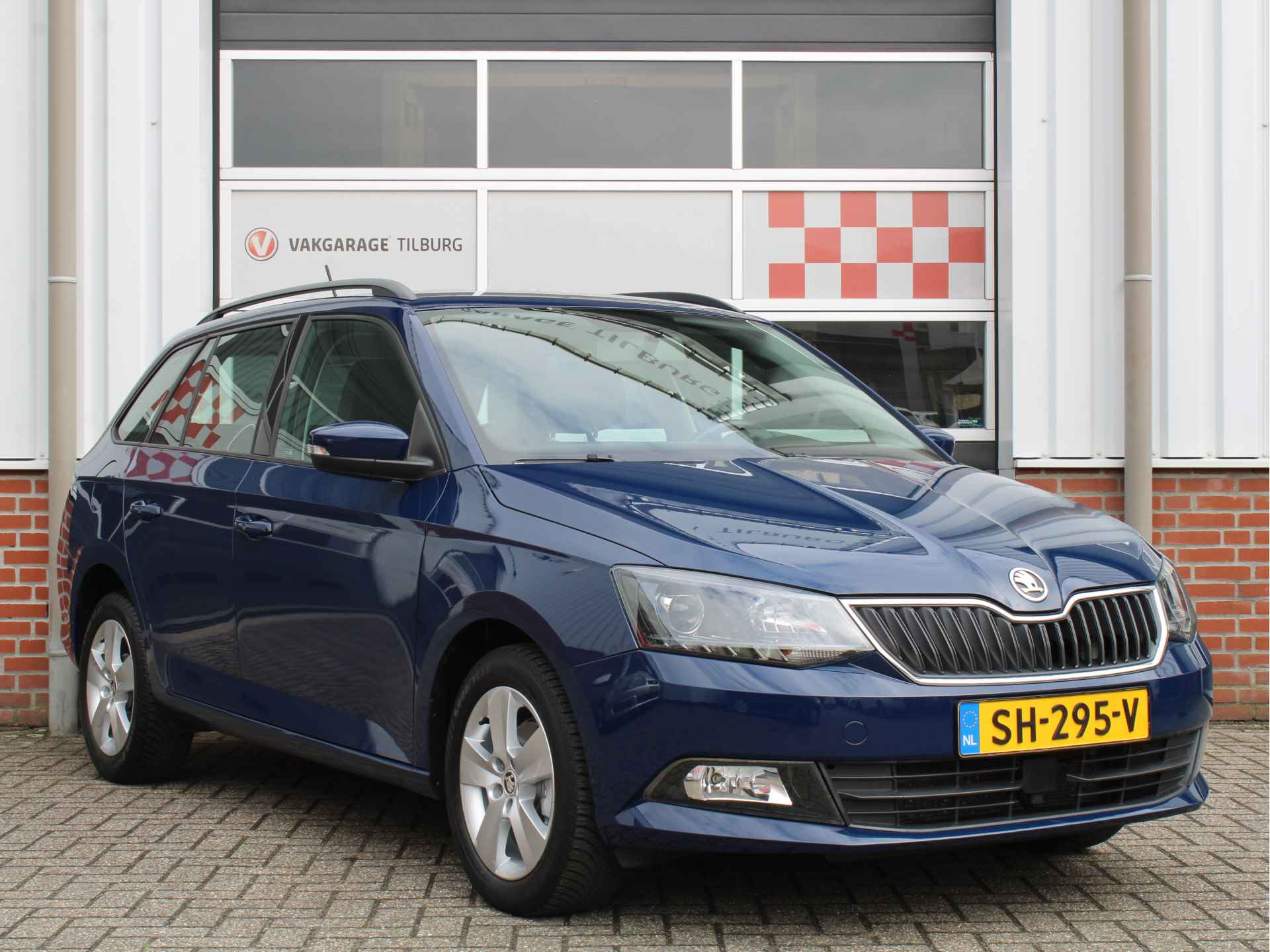 Škoda Fabia Combi 1.0 TSI Ambition Business /NAVI/PDC/Cruise control/AIRCO/LED/15'LM/CV/Bluetooth/USB+AUX/ISOFIX/NAP! 1e eig! - 5/40