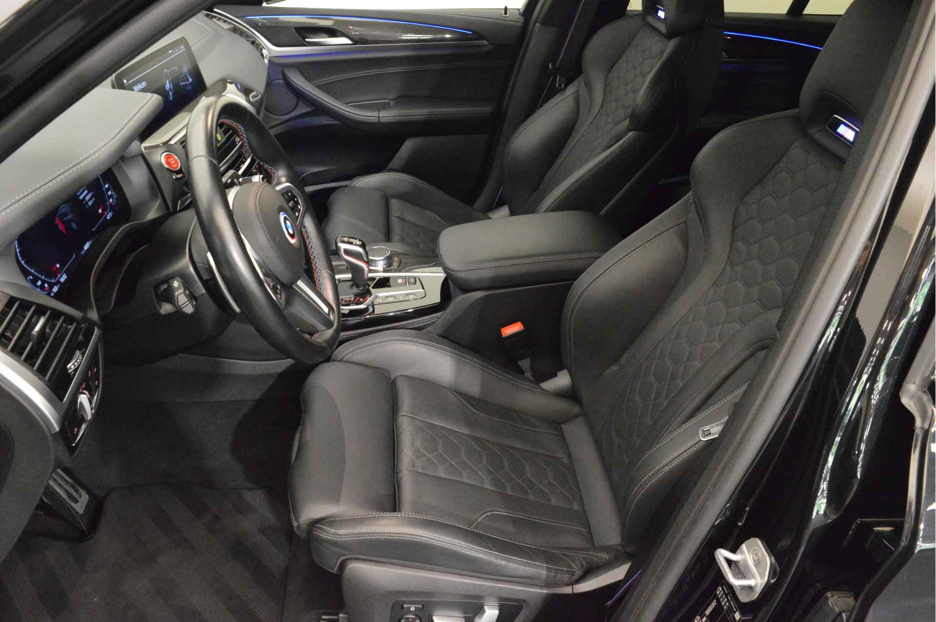 BMW X3 M Competition Automaat / Panoramadak / Trekhaak / M Sportstoelen / Parking Assistant Plus / Adaptieve LED / Stoelventilatie / Head-Up / Comfort Access - 7/28