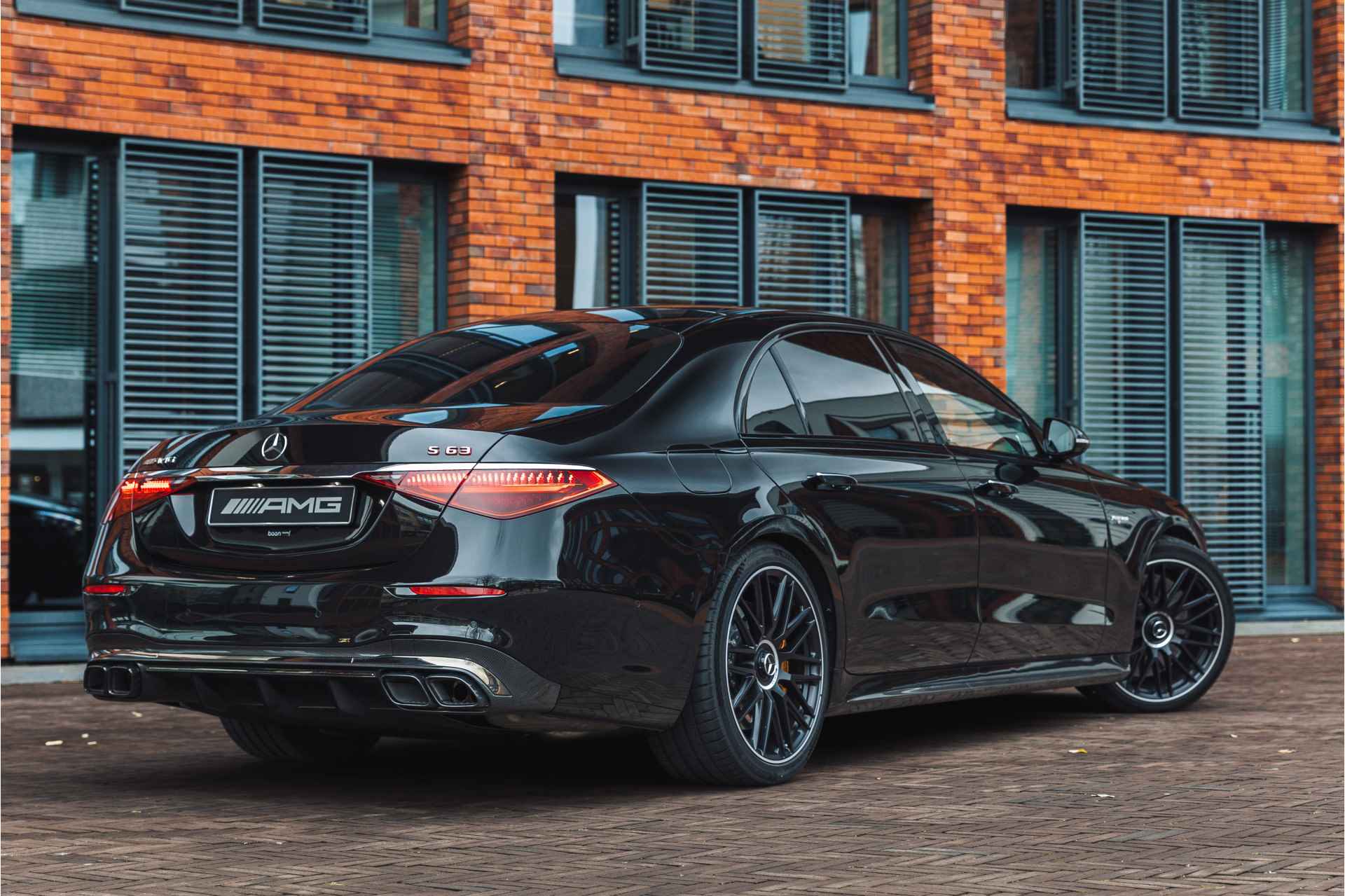 Mercedes-Benz S-Klasse S 63 AMG E Performance Lang l Exclusief pakket | First Class achtercompartiment | Driver's pakket | Stoelventilatie en verwarming | Keramische remmen l Carbon l 4D sound l Full Options! - 3/52