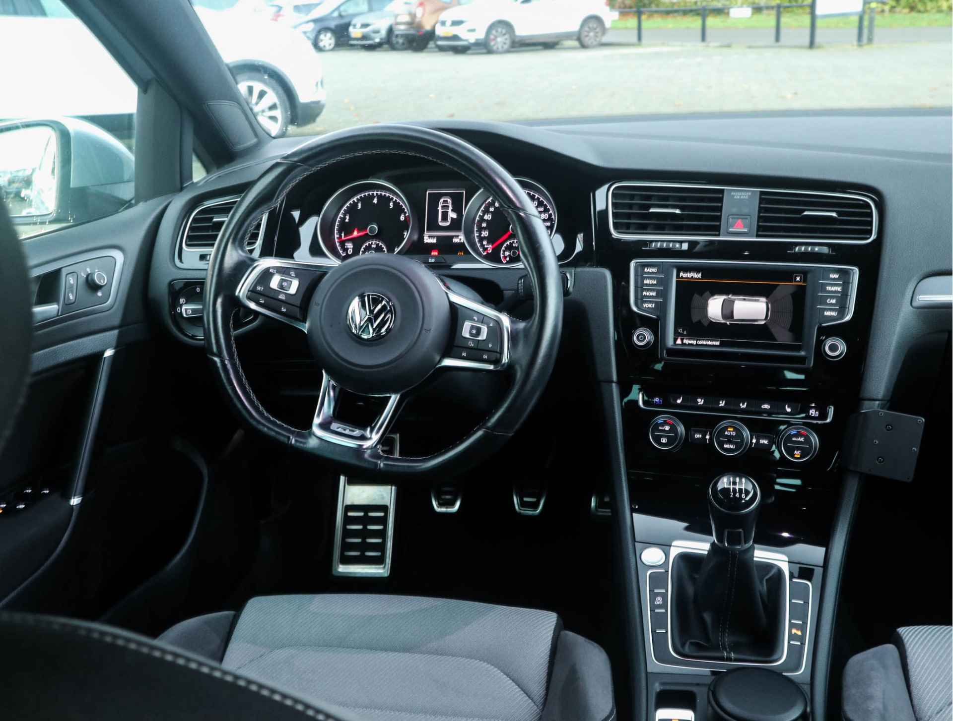 Volkswagen Golf 1.4 TSI Business Edition R Connected Navi/Clima/Stoelverw/Adapt.Cruise/PDC/2XR-line/LED/Xenon - 5/32