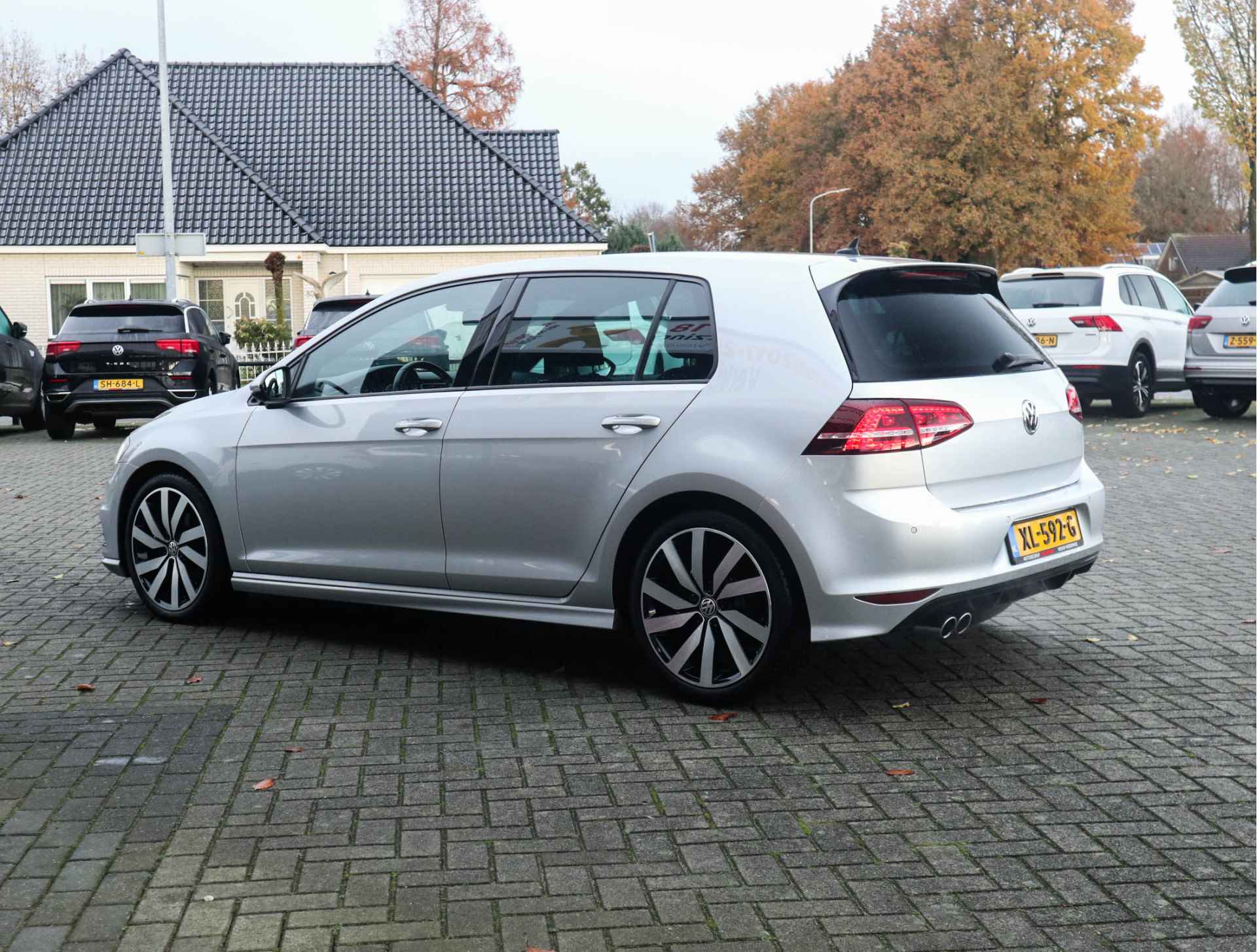 Volkswagen Golf 1.4 TSI Business Edition R Connected Navi/Clima/Stoelverw/Adapt.Cruise/PDC/2XR-line/LED/Xenon - 26/32