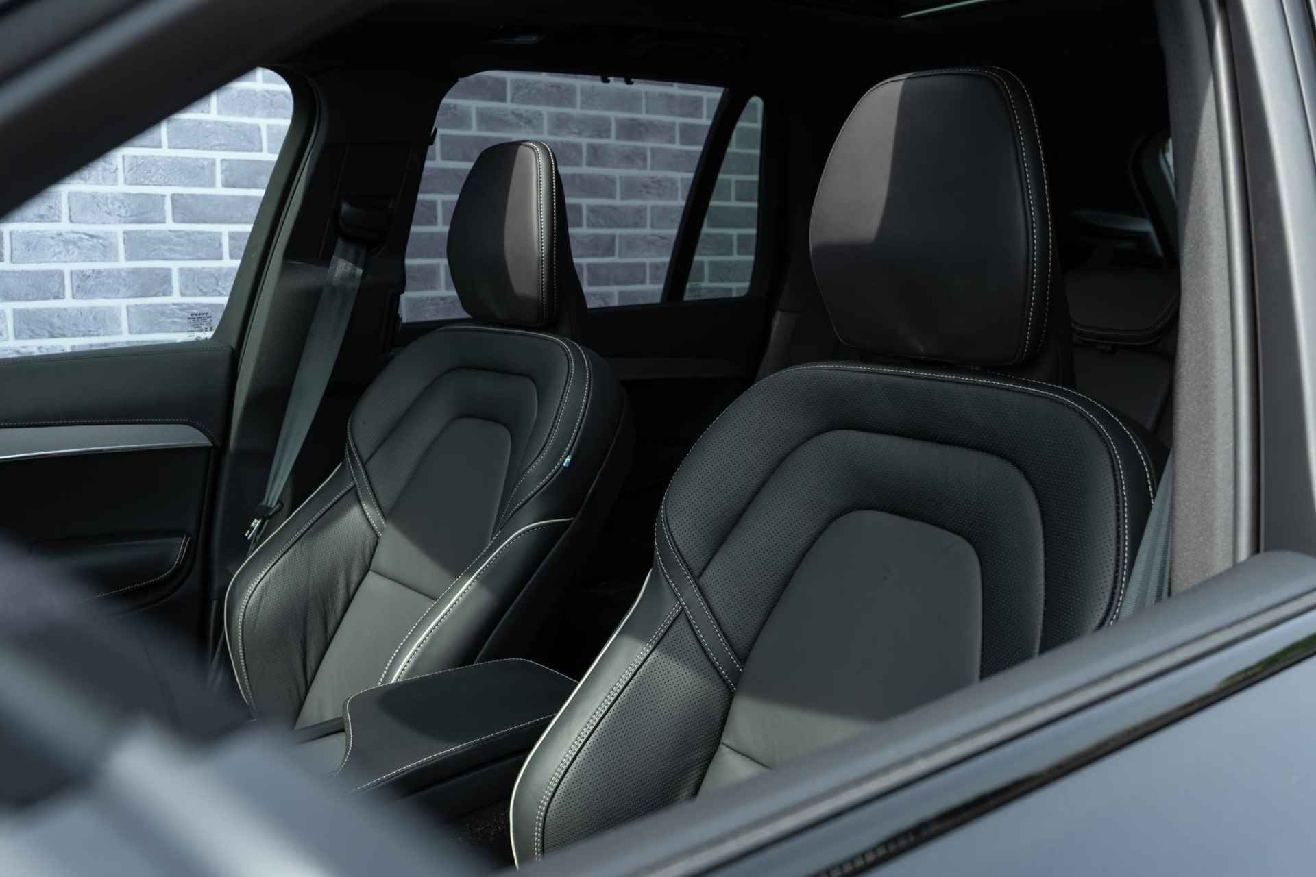 Volvo XC90 T8 Recharge AWD Ultimate Dark | 7-Persoons | Luchtvering | 360 Camera | Bowers & Wilkins Audio | Schuif-/Kanteldak | Getint Glas | Keyless | 21" LM - 4/20