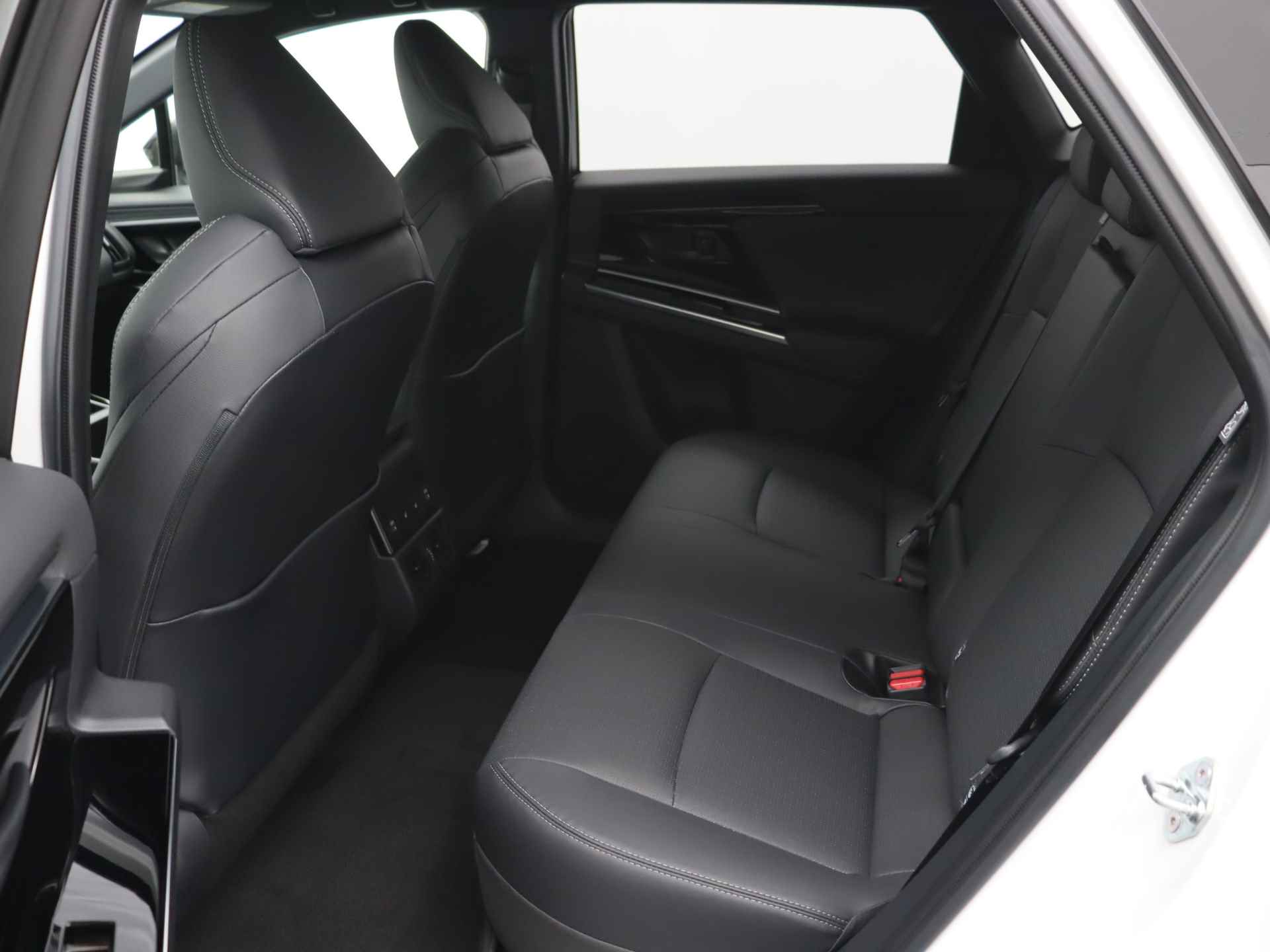 Toyota Bz4x Premium 71 kWh | Volledig leder | Stuur- & stoelverwarming | JBL | Panoramadak | - 14/28