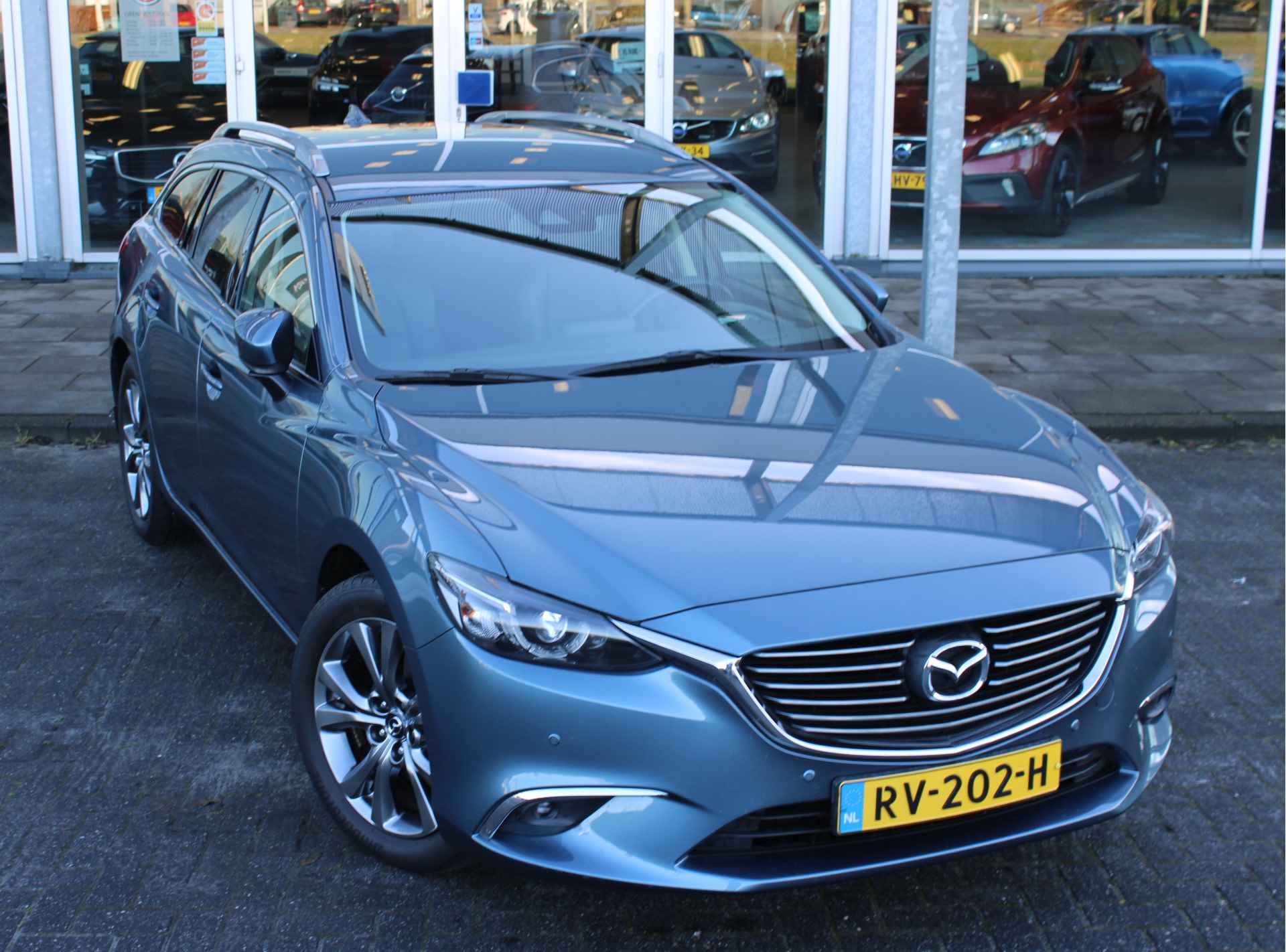 Mazda 6 Sportbreak 2.0 SkyActiv-G 165 GT-M / Leer / Elec Stoel / Climate Control / Park Assist Camera / Navigatie - 57/66